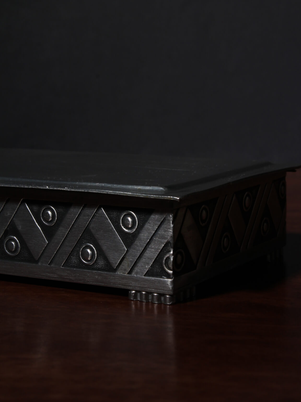 Pewter Trinket Box, Norway, 1940s — detail view