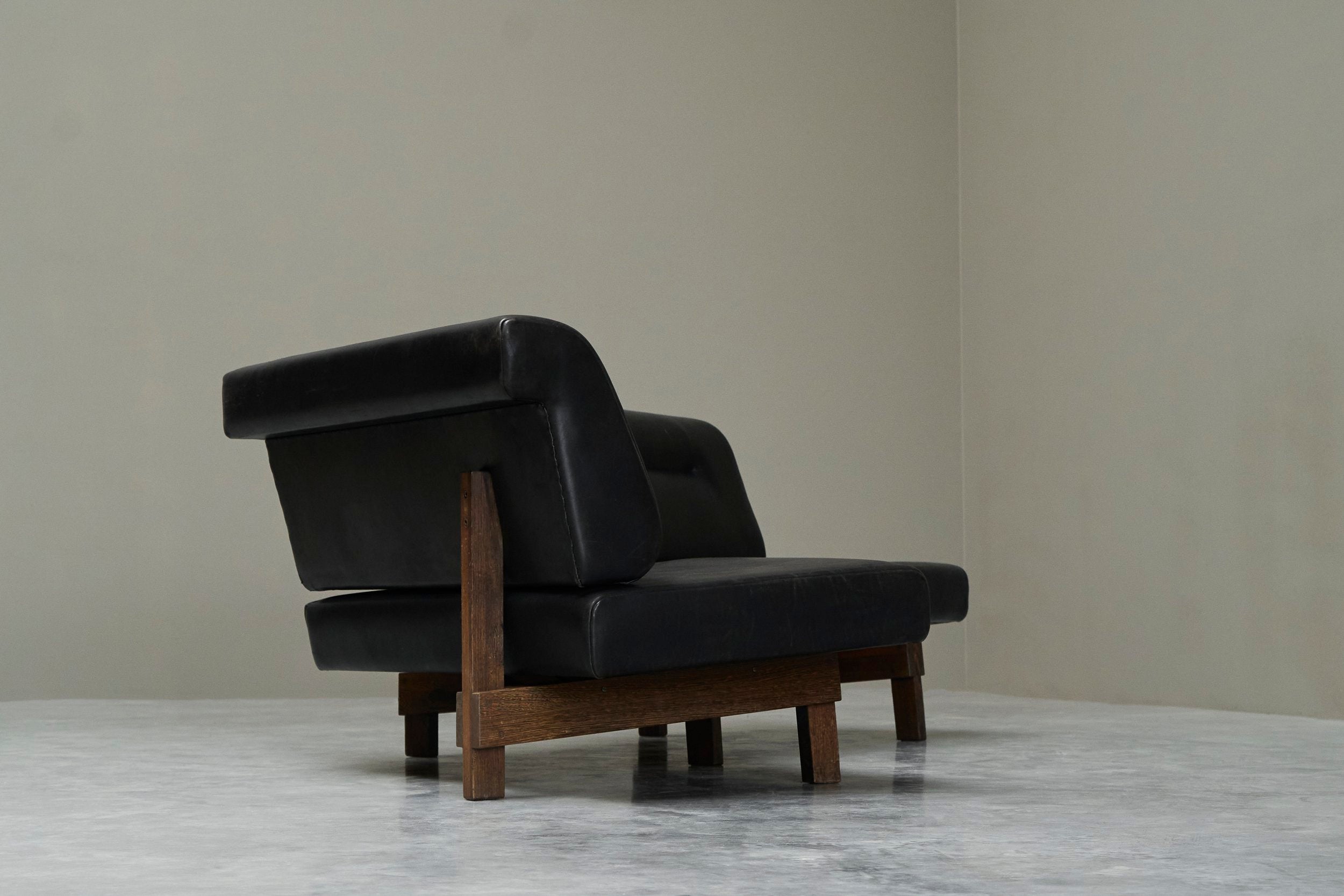 Martin Visser One-Off Boomerang Sofa in Solid Wengé and Black Leather — alternate view