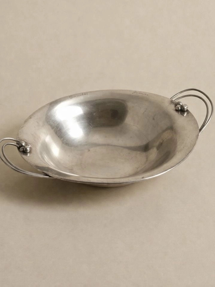 1930s Dutch Art Deco Silver-Plated Berry Bowl — detail view