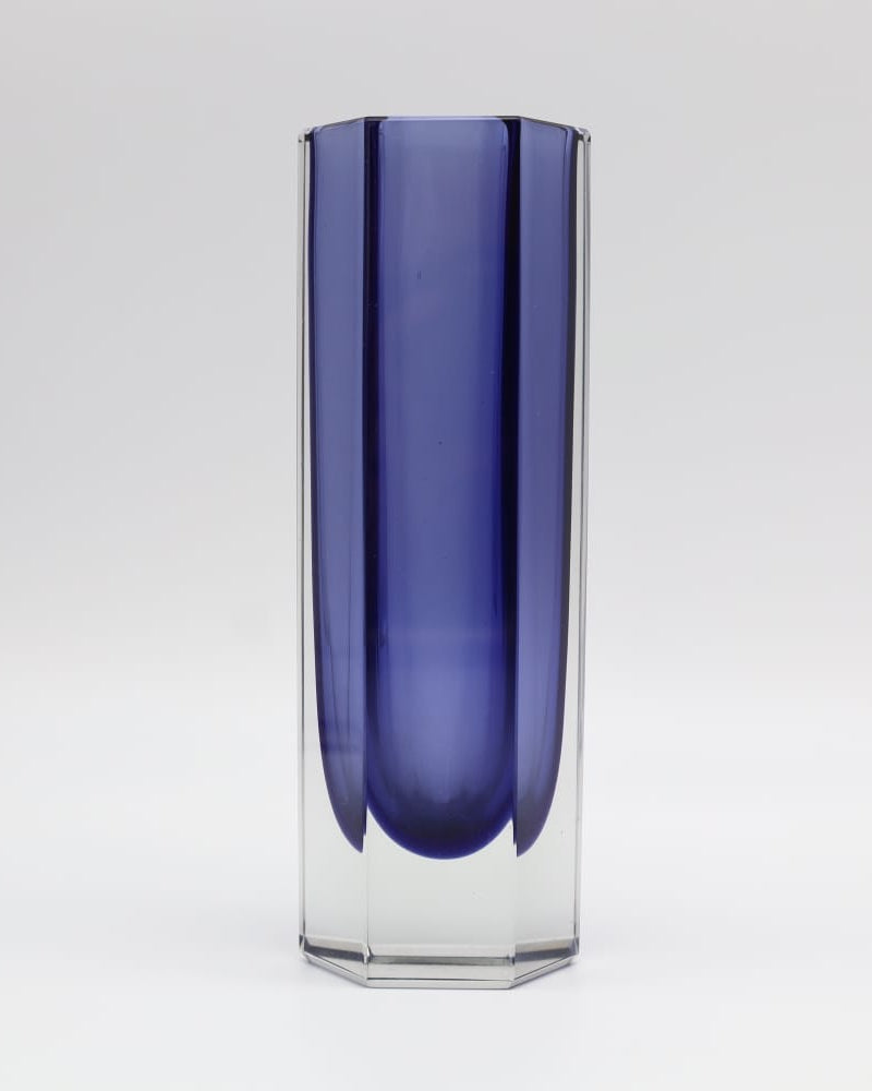 1960s Mid-Century Modern Faceted Murano Sommerso Glass Vase by Flavio Pol — detail view