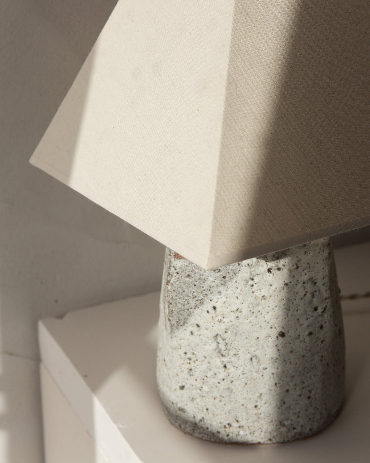 Météor S Table Lamps in Ceramic — alternate view