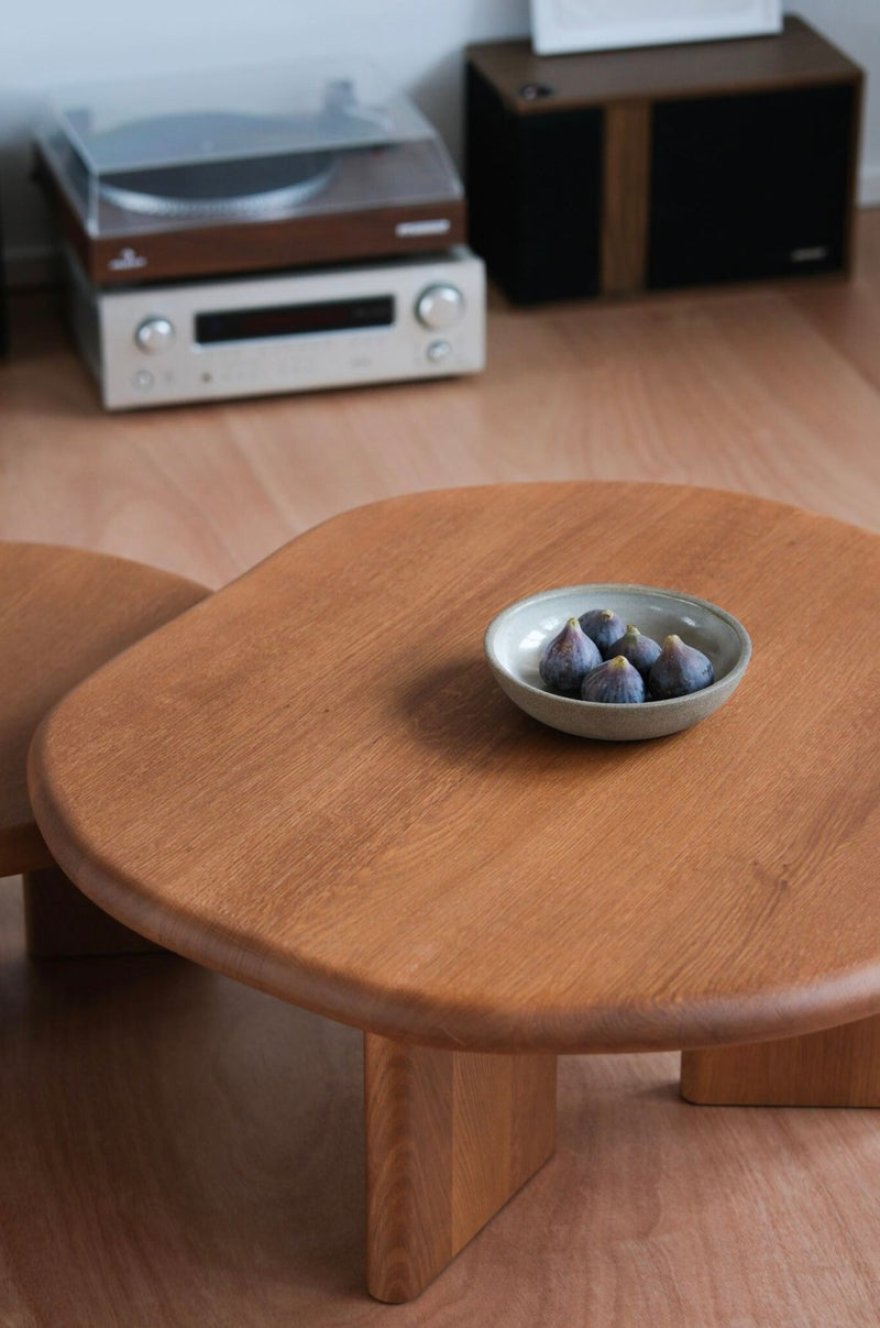 Coffee Table - Ed. Color Honey - Oak — detail view