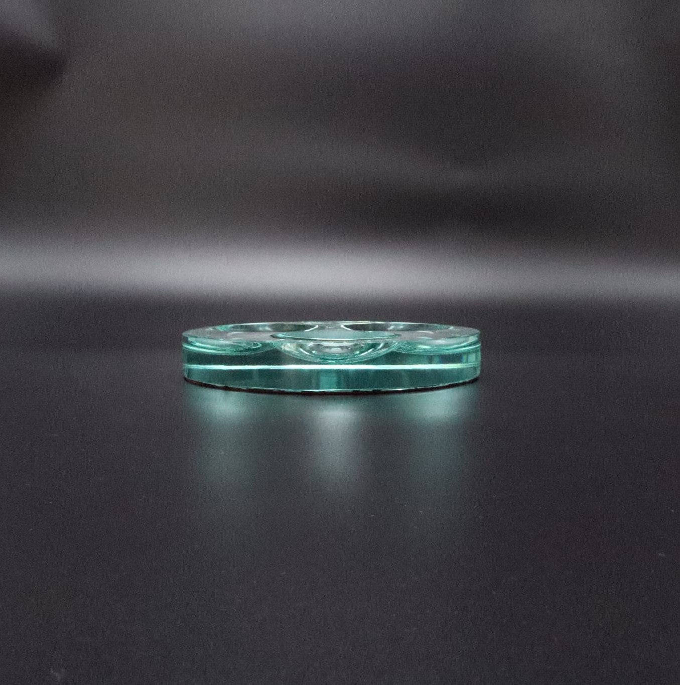 Green Glass Ashtray attributed to Fontana Arte, Italy, 1960s — detail view