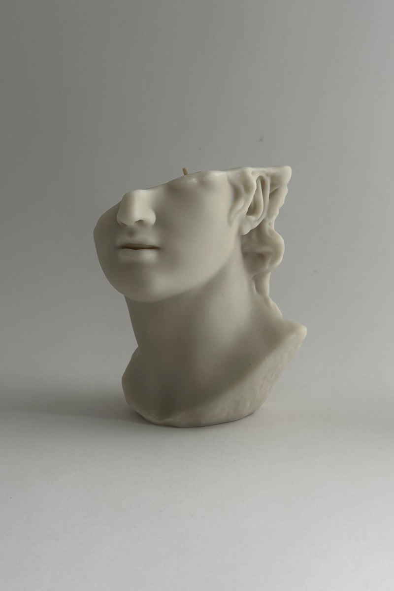 'THE GREAT' candle — detail view