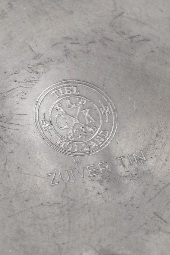 Elegant Art Nouveau Dutch Pewter Bowl — close-up
