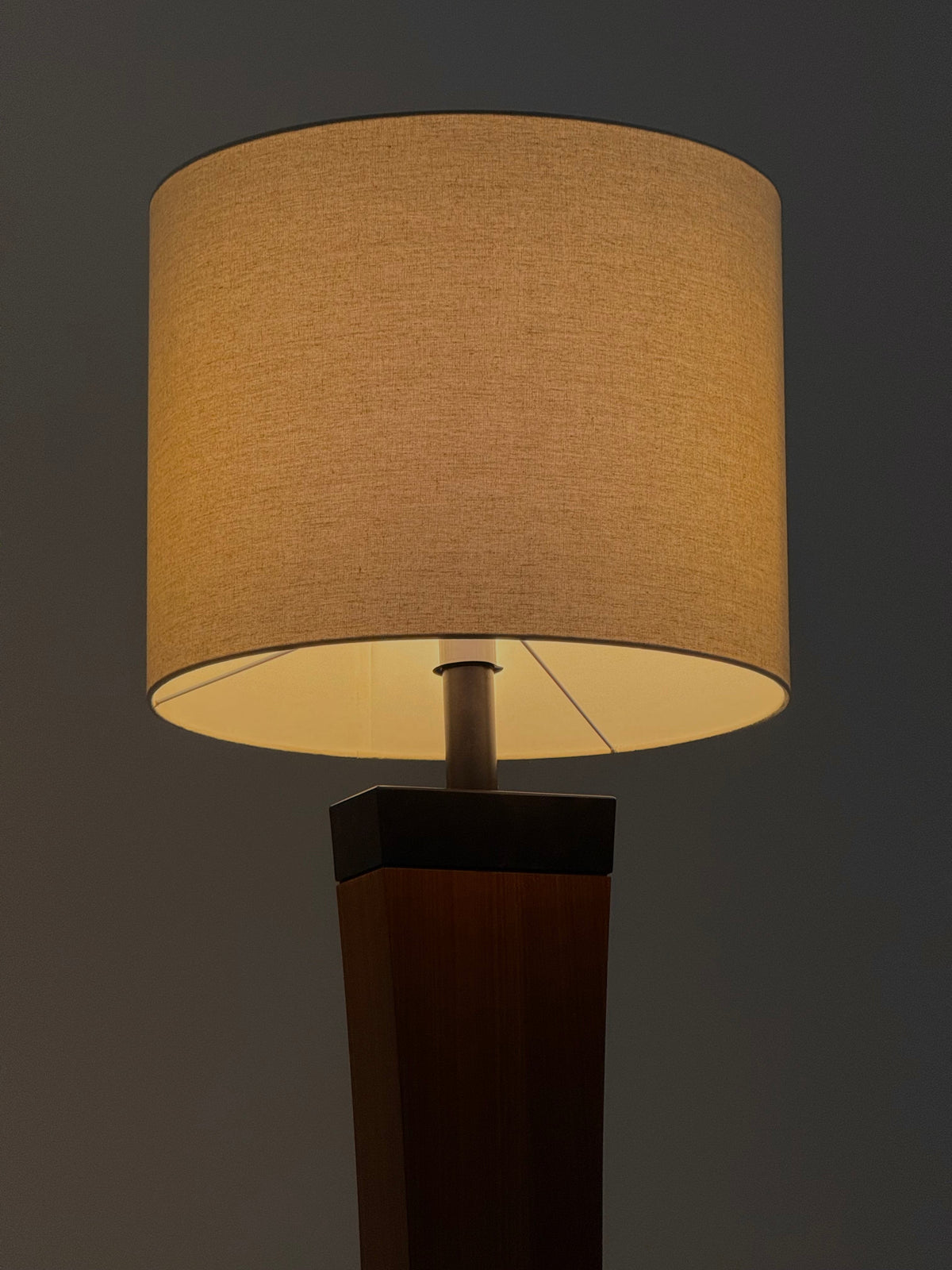 Italian Mid Century teak floor lamp — view 13