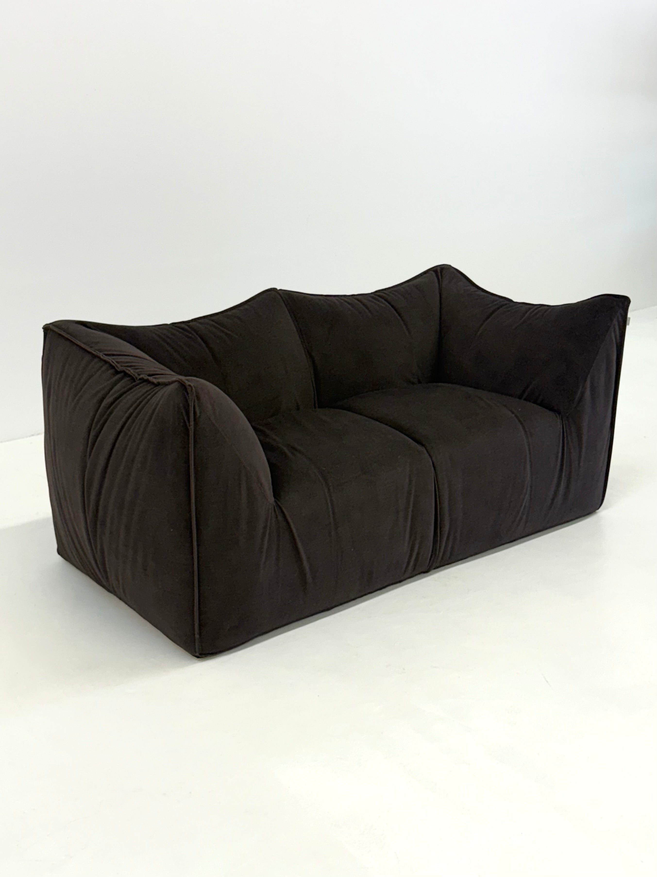 Vintage Bambole sofa in dark brown by Mario Bellini for B&B Italia — close-up