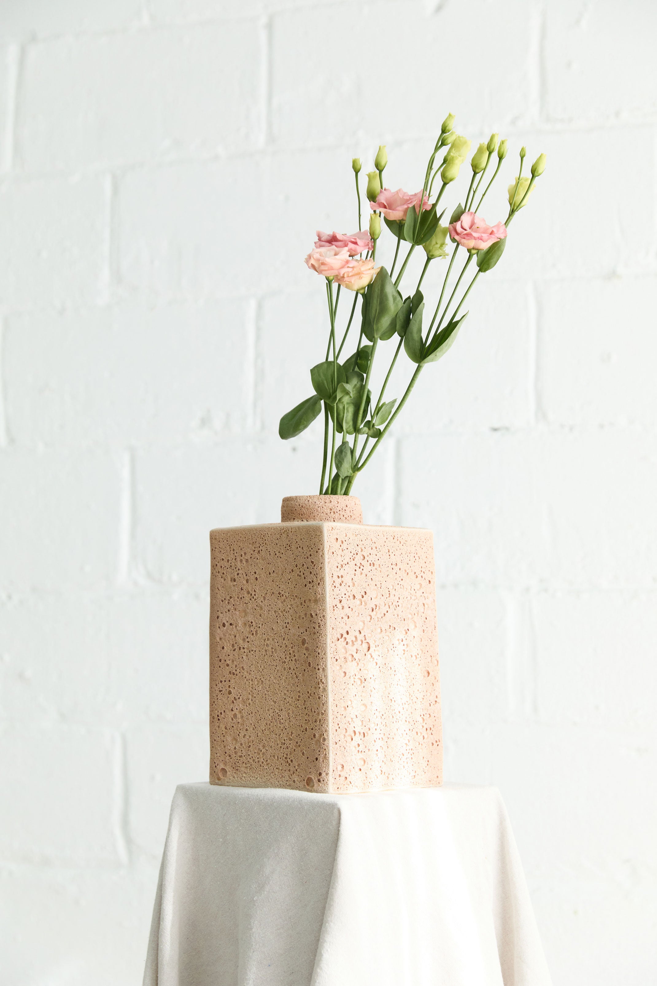 Ceramic Vase Cuubik - Medium Lichen by lentiez-ceramics | The Oblist