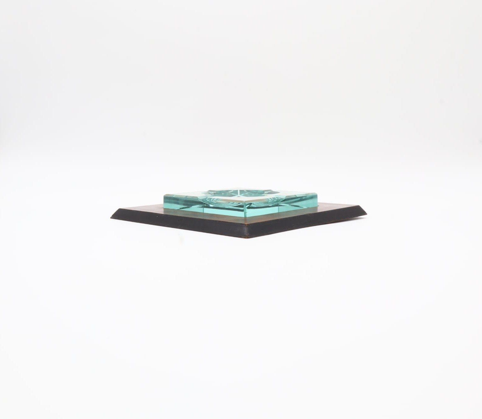 Mid-Century Modern Crystal & Leather Ashtray – Italy, 1960s/1970s — detail view