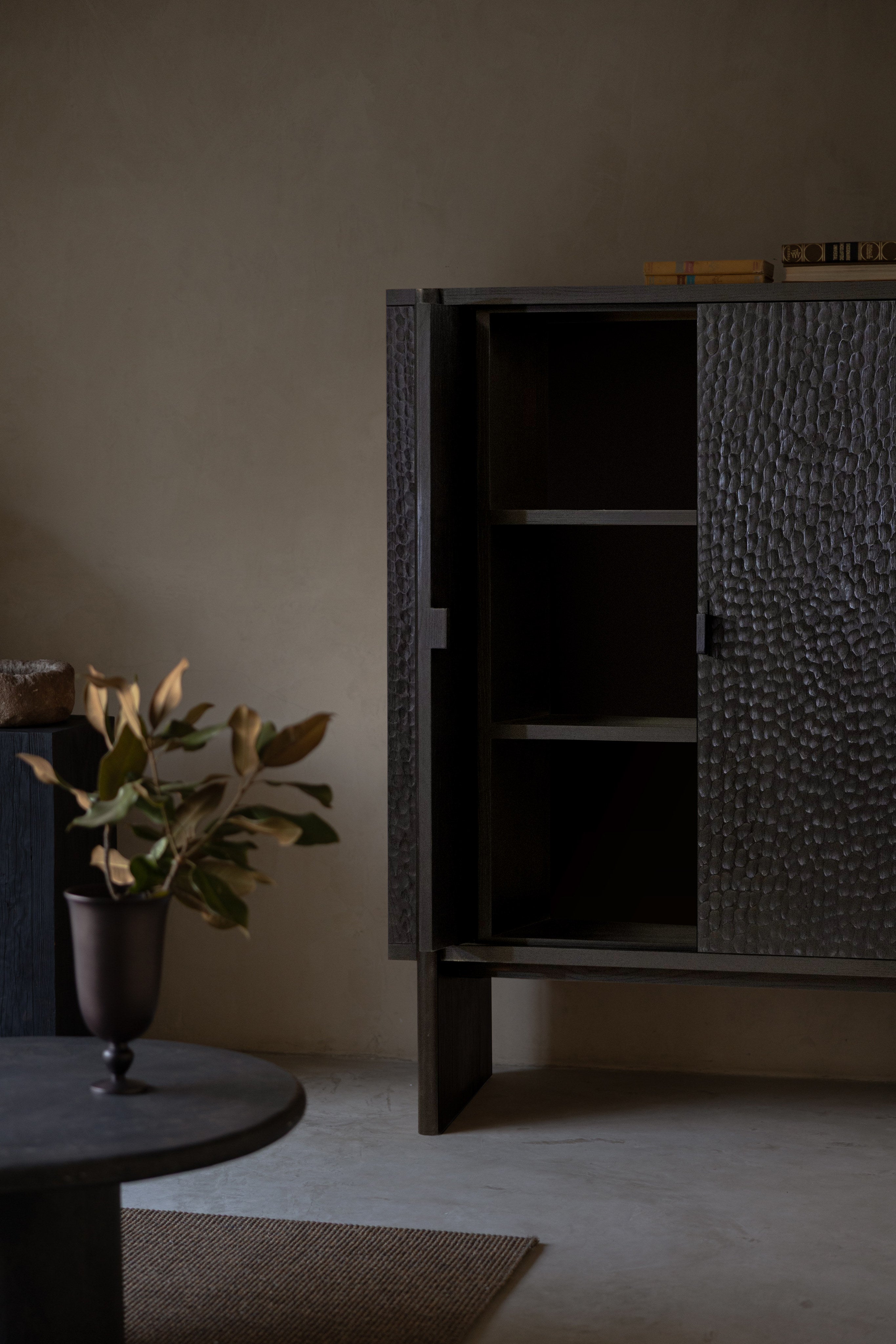 'Duna' Cabinet — alternate view