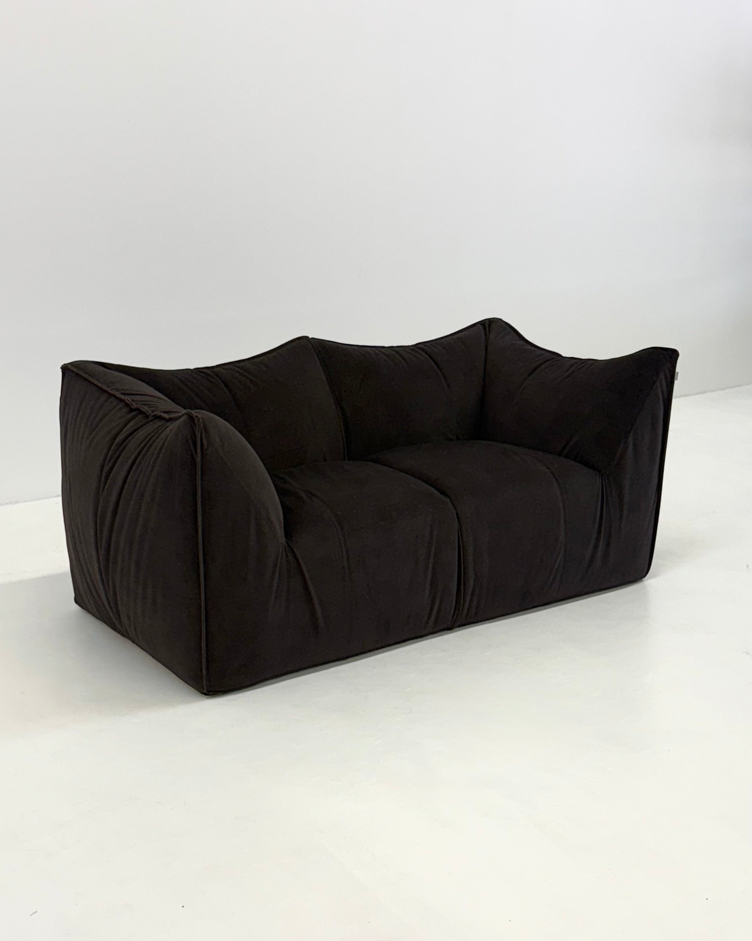 Vintage Bambole sofa in dark brown by Mario Bellini for B&B Italia by Wintage | The Oblist