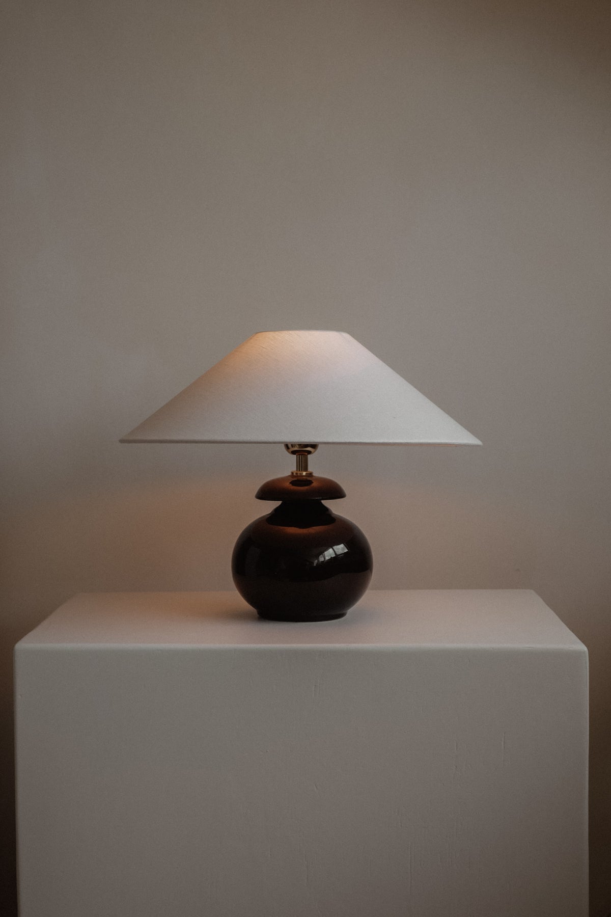 The Eclipse Ceramic Table Lamp by septembre studios | The Oblist