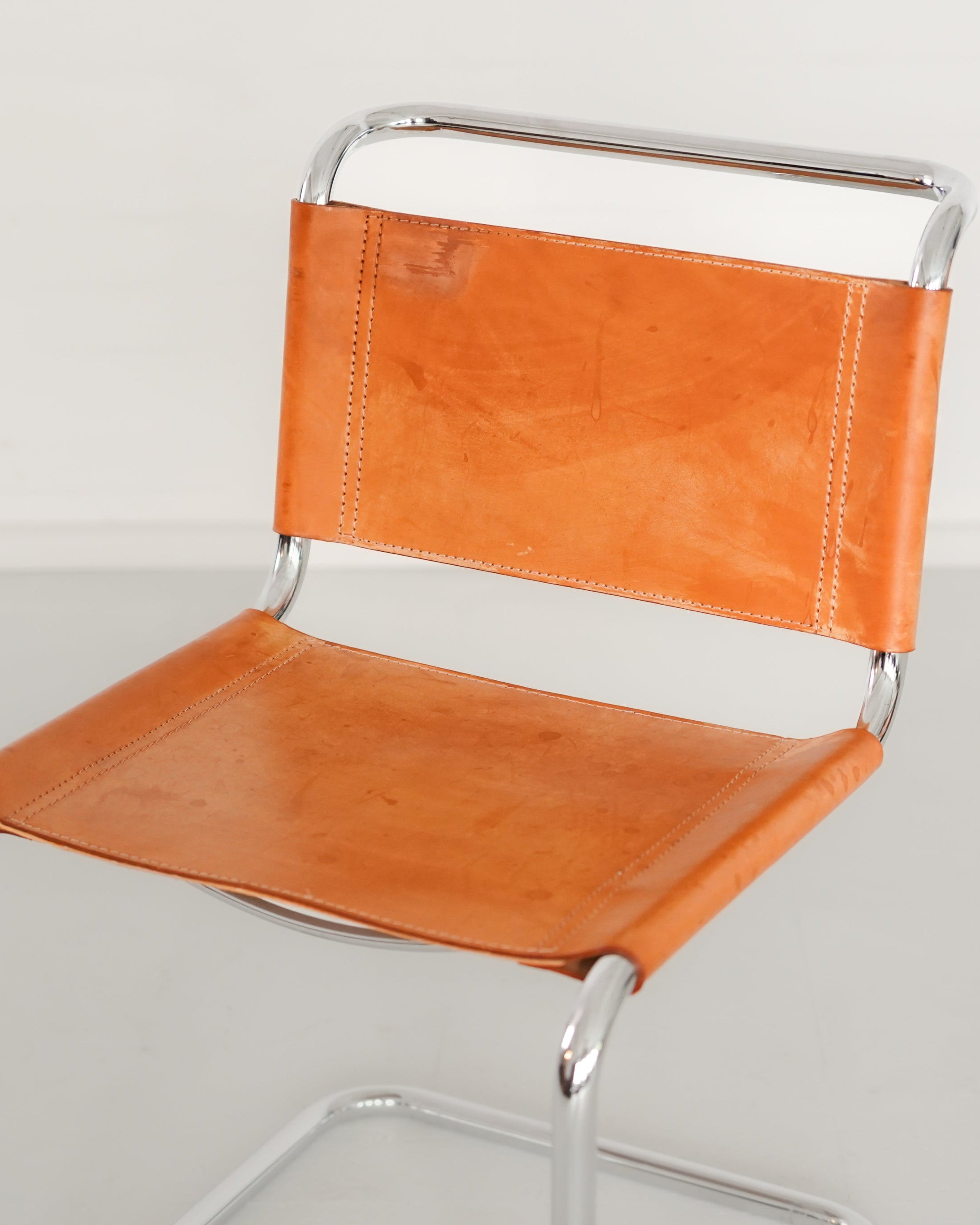 B33 by Marcel Breuer