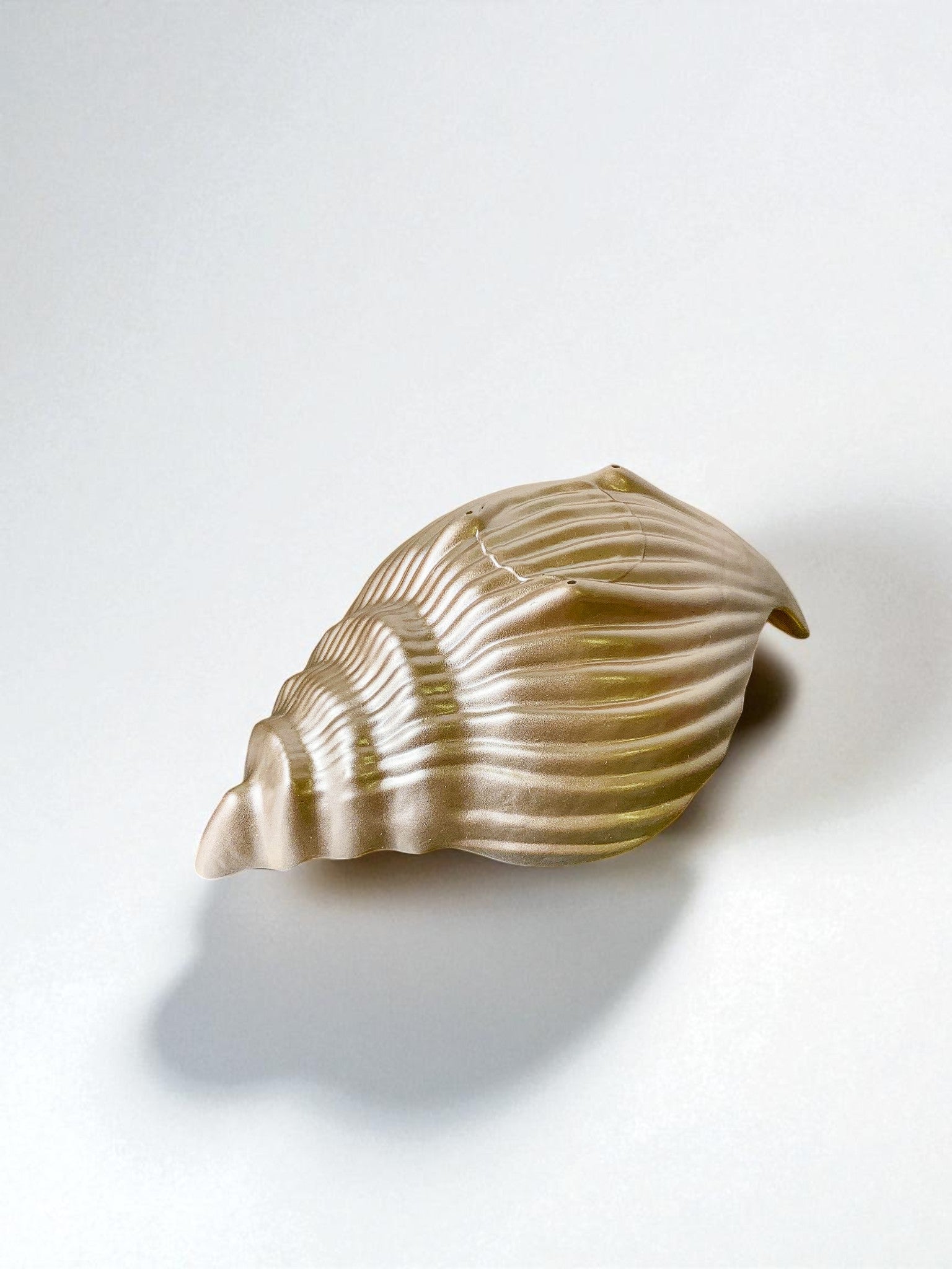 Murano Glass Shell Vide-poches, Italy, 1980s — angled view on white background