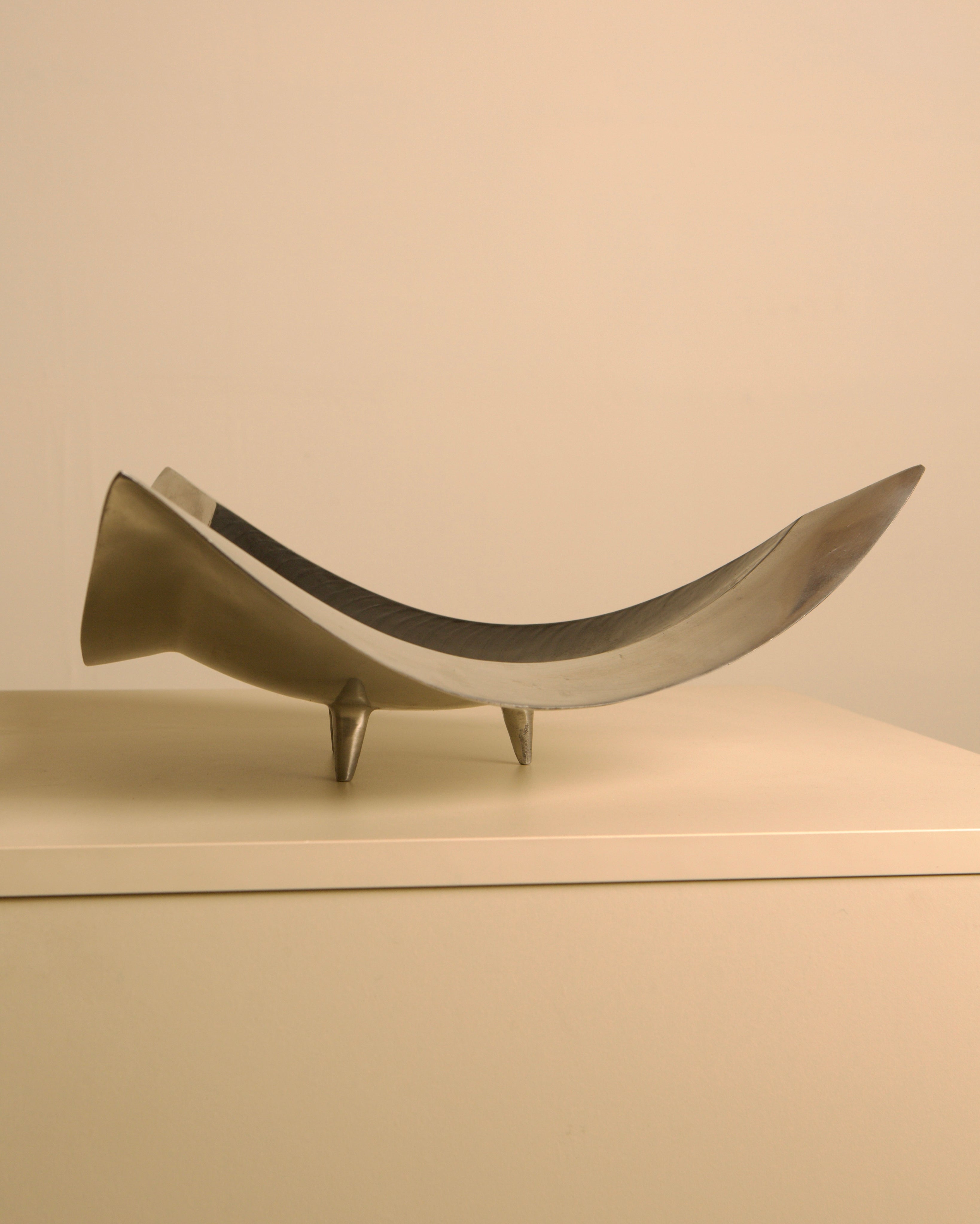 Large 80s Italian Brandani valet tray — close-up