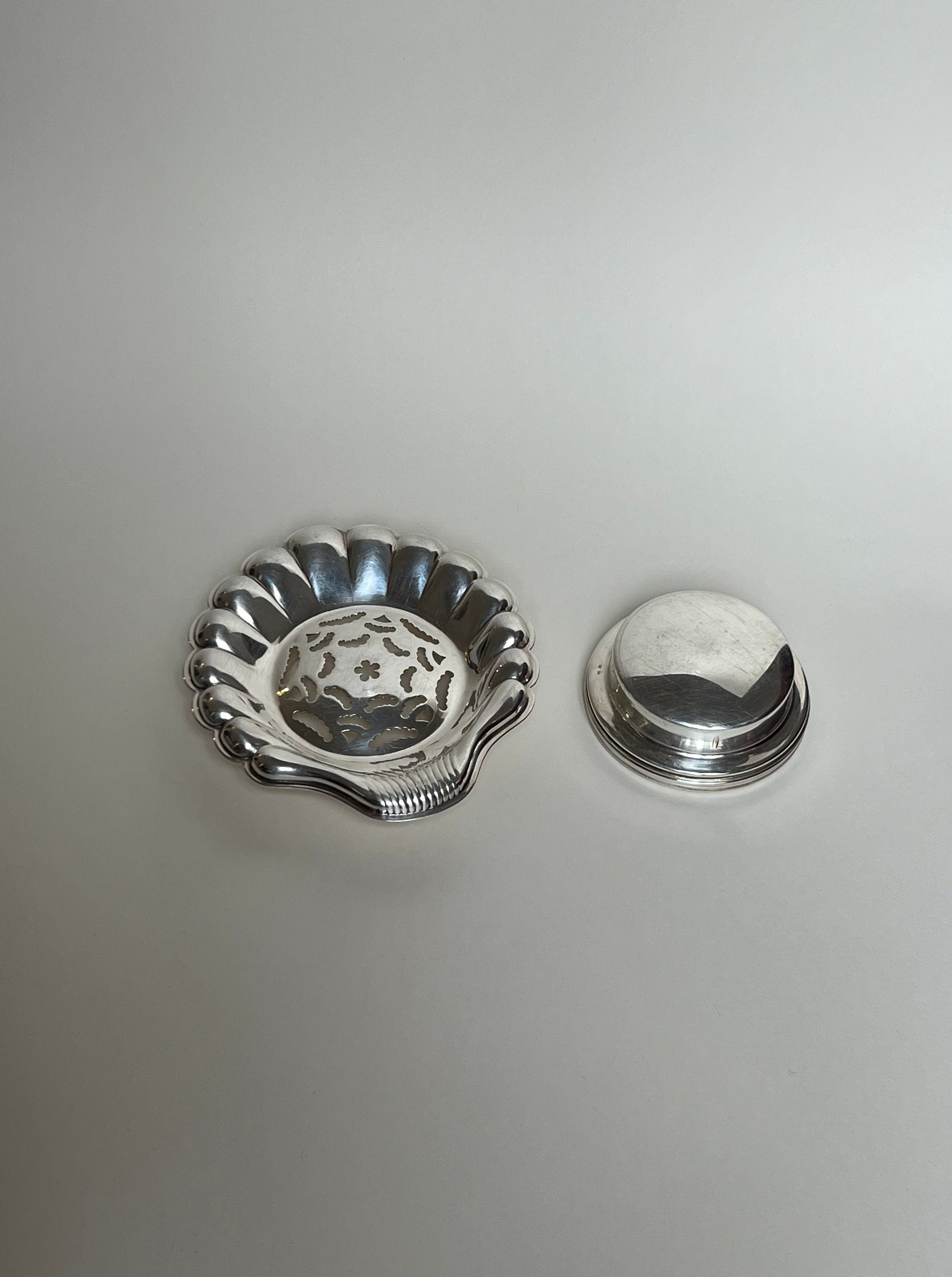 Vintage Shell Shaped Butter Curler