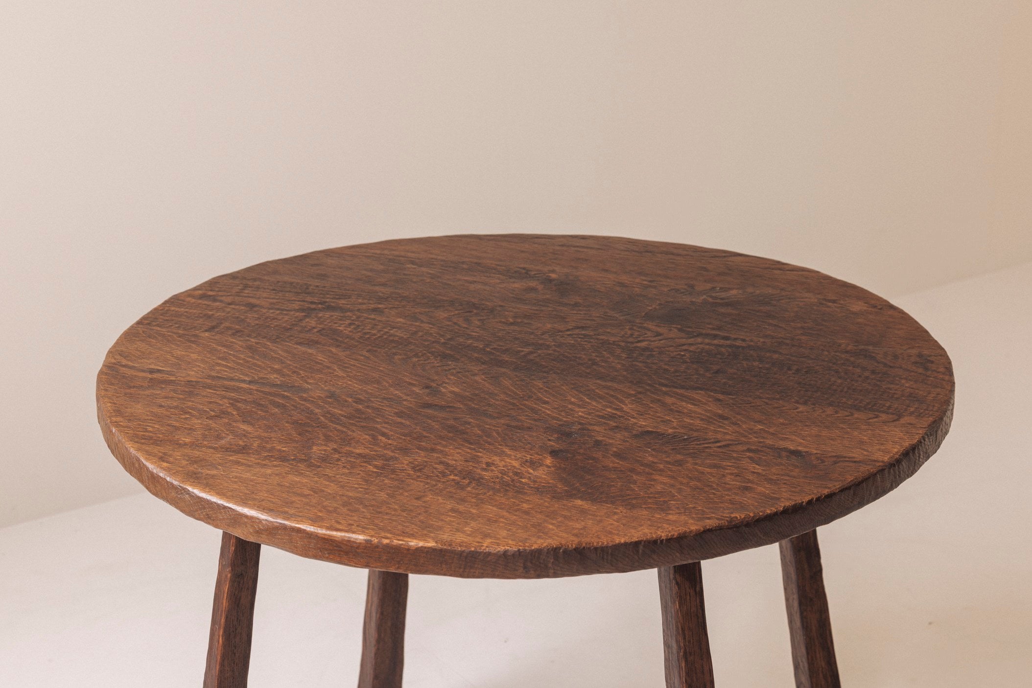 French solid oak carved dining table, 1950s — detail view