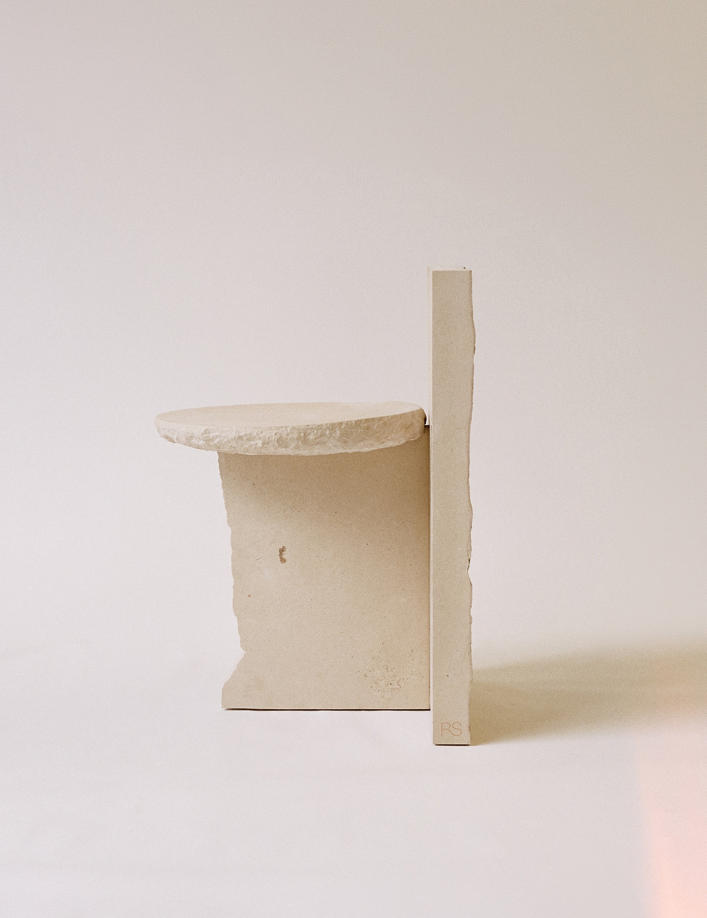 VAGA Chair in Stone and Limestone by Rosana Sousa | The Oblist