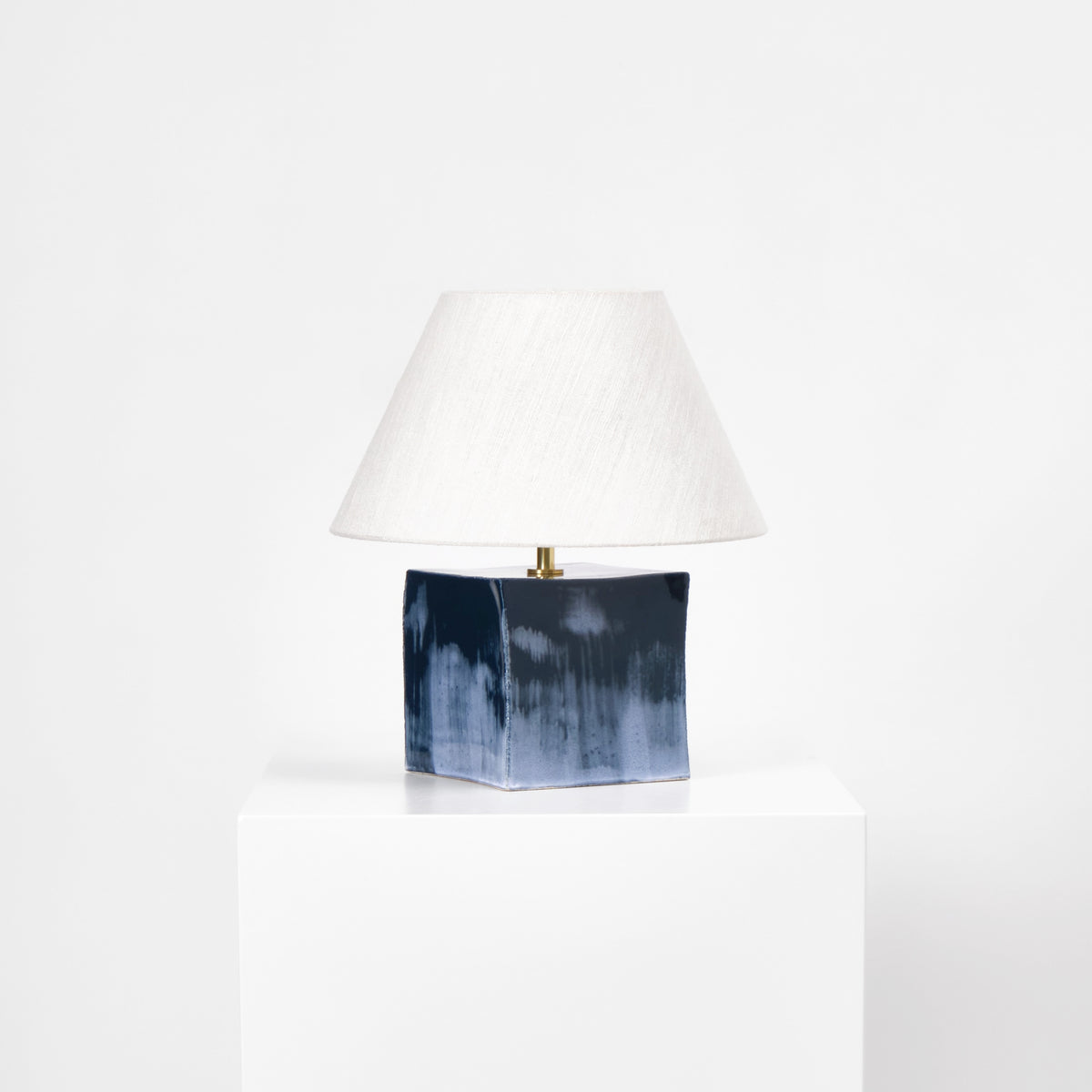 Arouca Table Light — alternate view