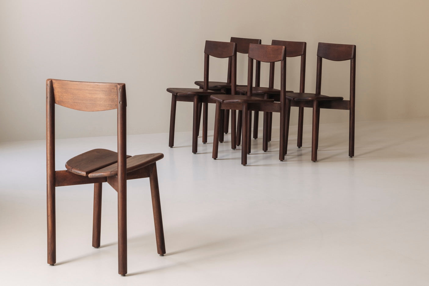 A rare and highly sculptural set dining chairs by Pierre Gautier-Delaye, France 1960s by Modern Living