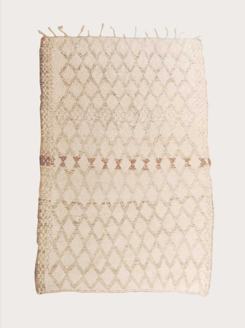 Ivory Moroccan Beni Ouarain Berber Rug 270 x 170cm by Rémanence | The Oblist — handcrafted wool material