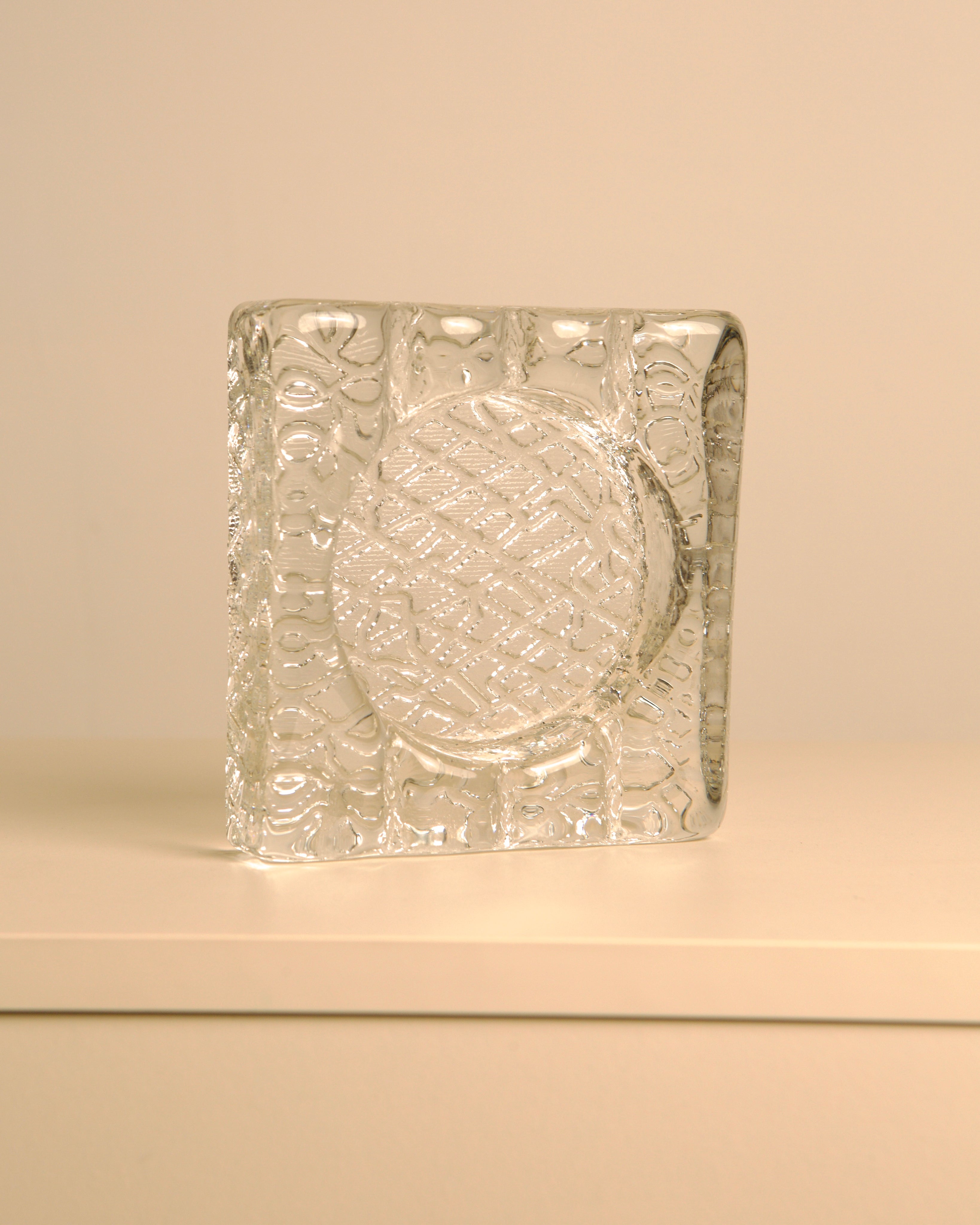 Kosta Boda 70's compressed Murano glass ashtray — close-up