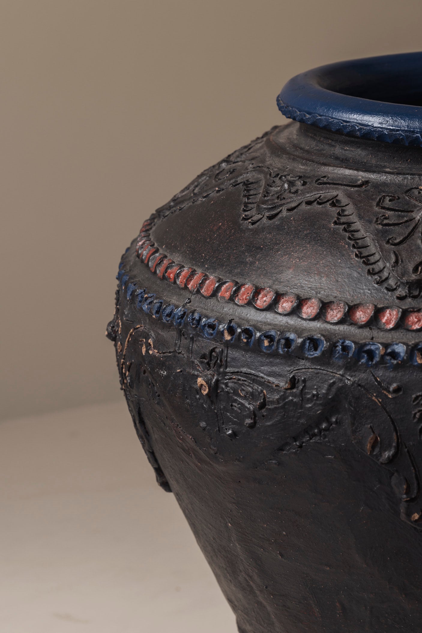 Monumental Ceramic Vase from French, 1950s — close-up of textured black surface