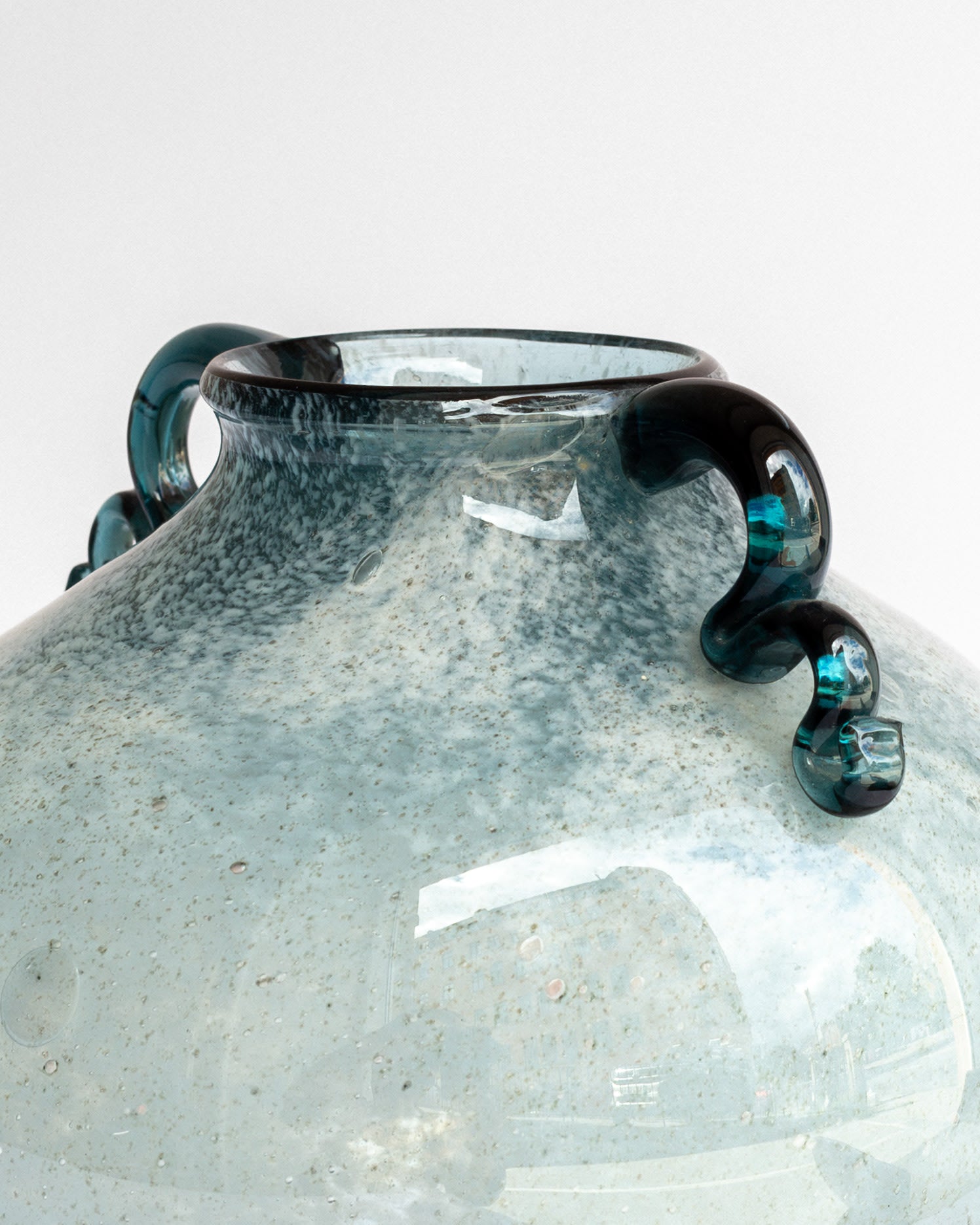 Art Deco Handblown Glass Vase by William Stenberg, Sweden, 1930s — close-up