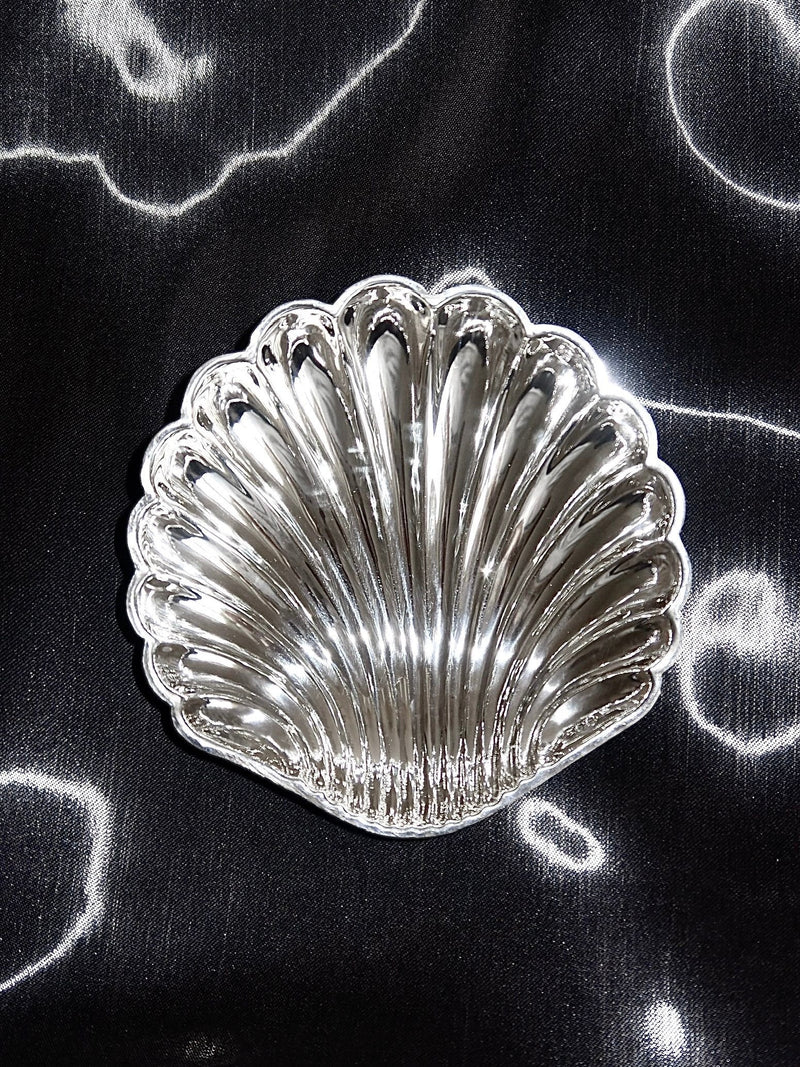 Sterling Silver Shell Vide-Poches — top view of polished silver shell shape