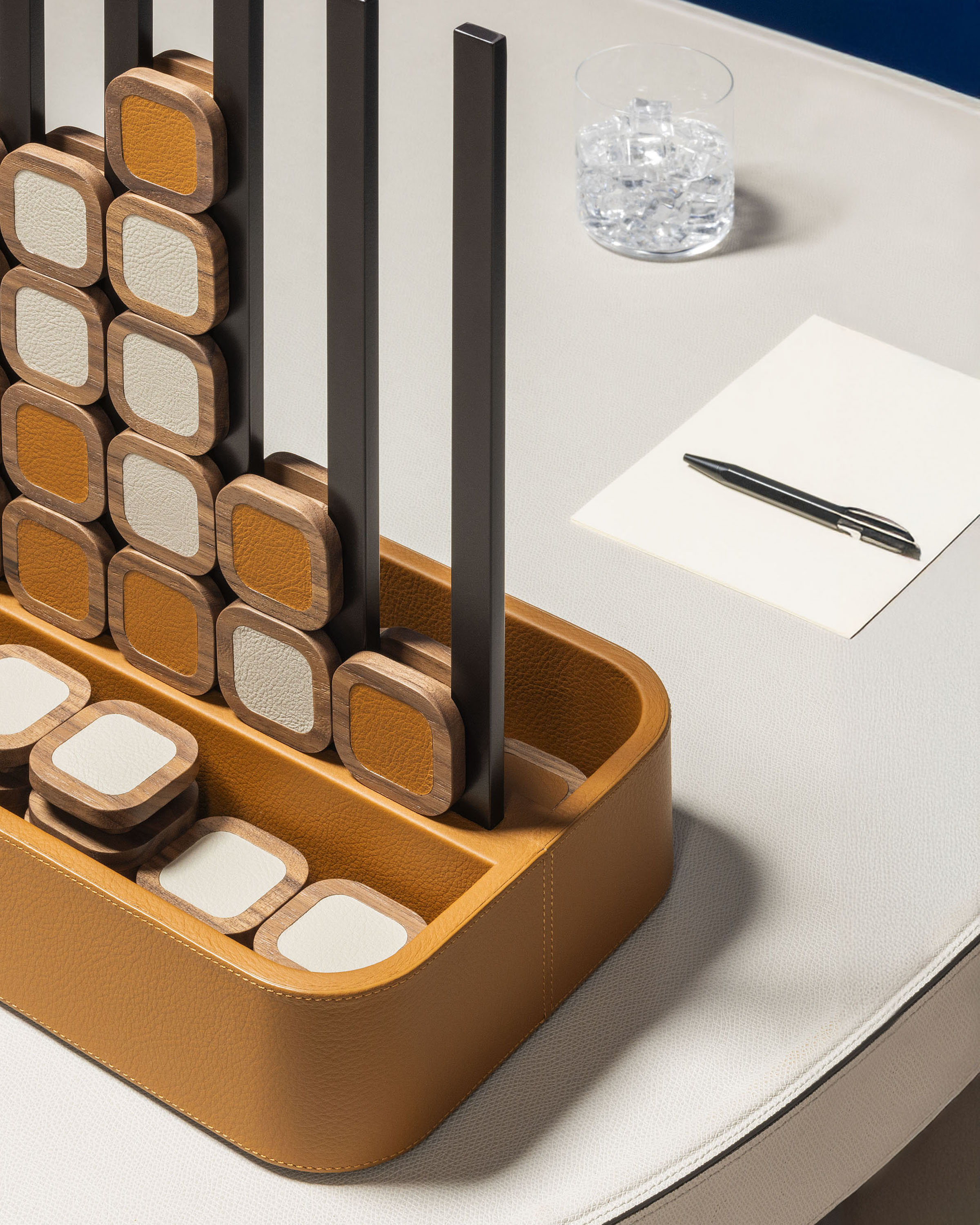 Jeu CONNECT 4 en cuir