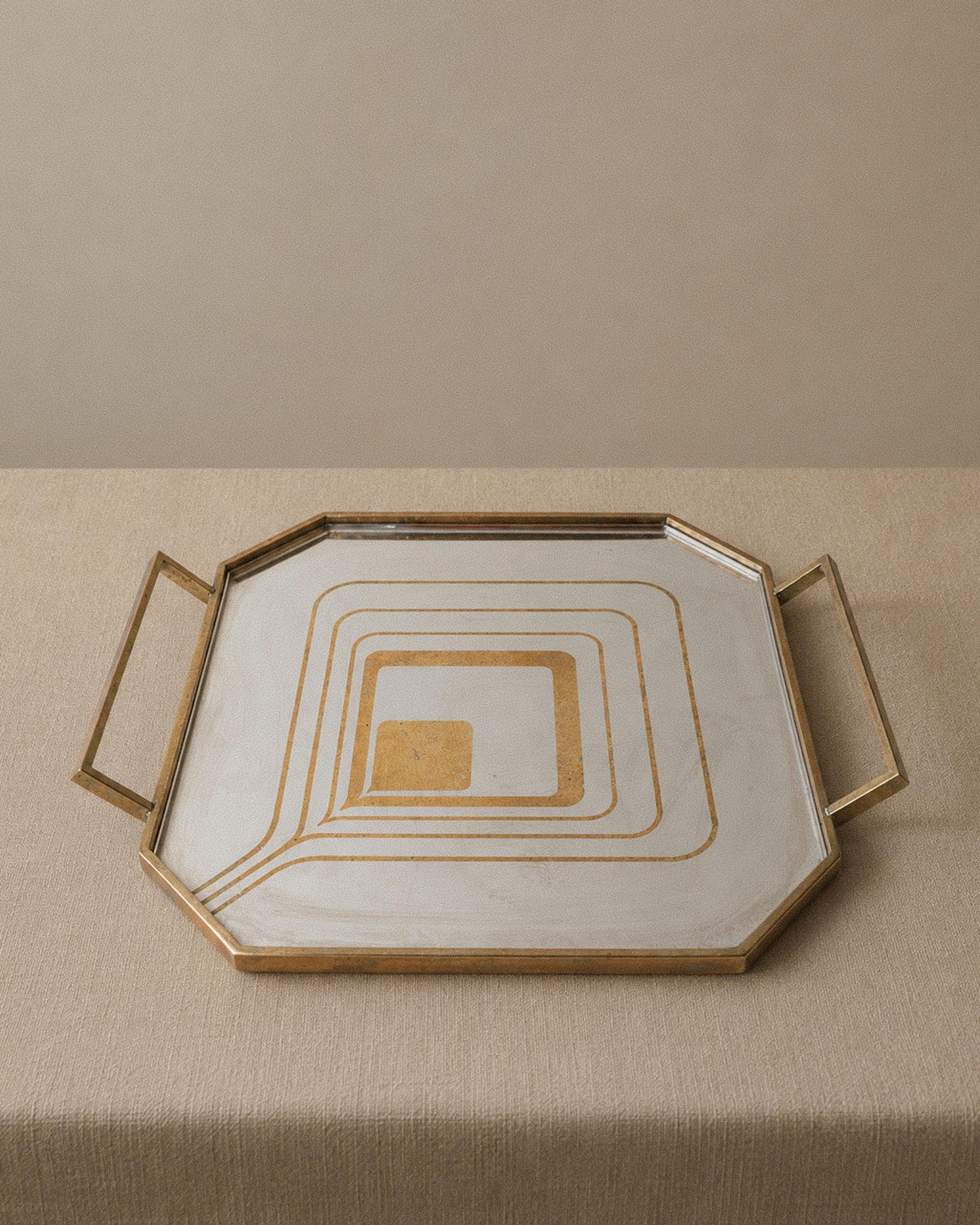 Vintage 1970s Octagonal Stainless Steel Tray, Brass Rim with Mid Century Pattern Design, Polished Serving Tray, Elegant Barware, Gift Idea — detail view