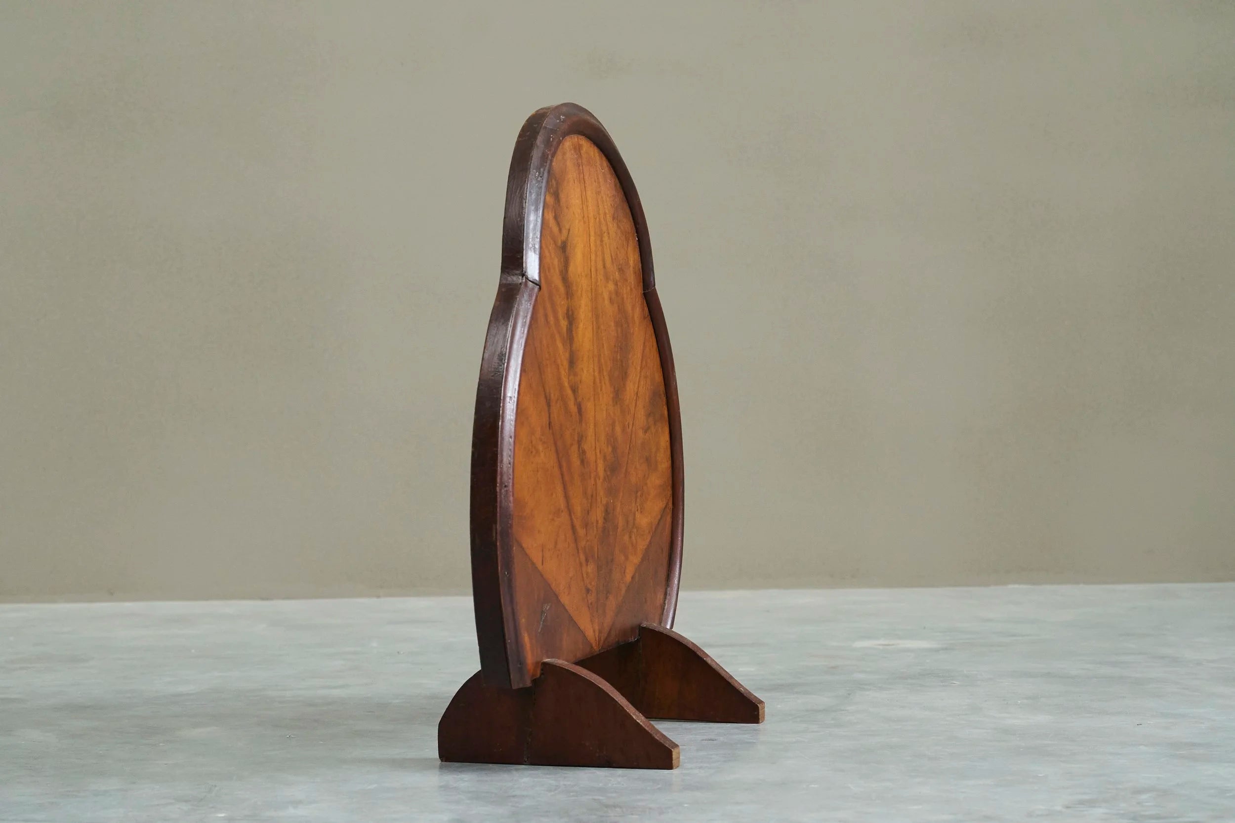Art Deco Fire Screen in Walnut Burl Veneer 1930s — close-up
