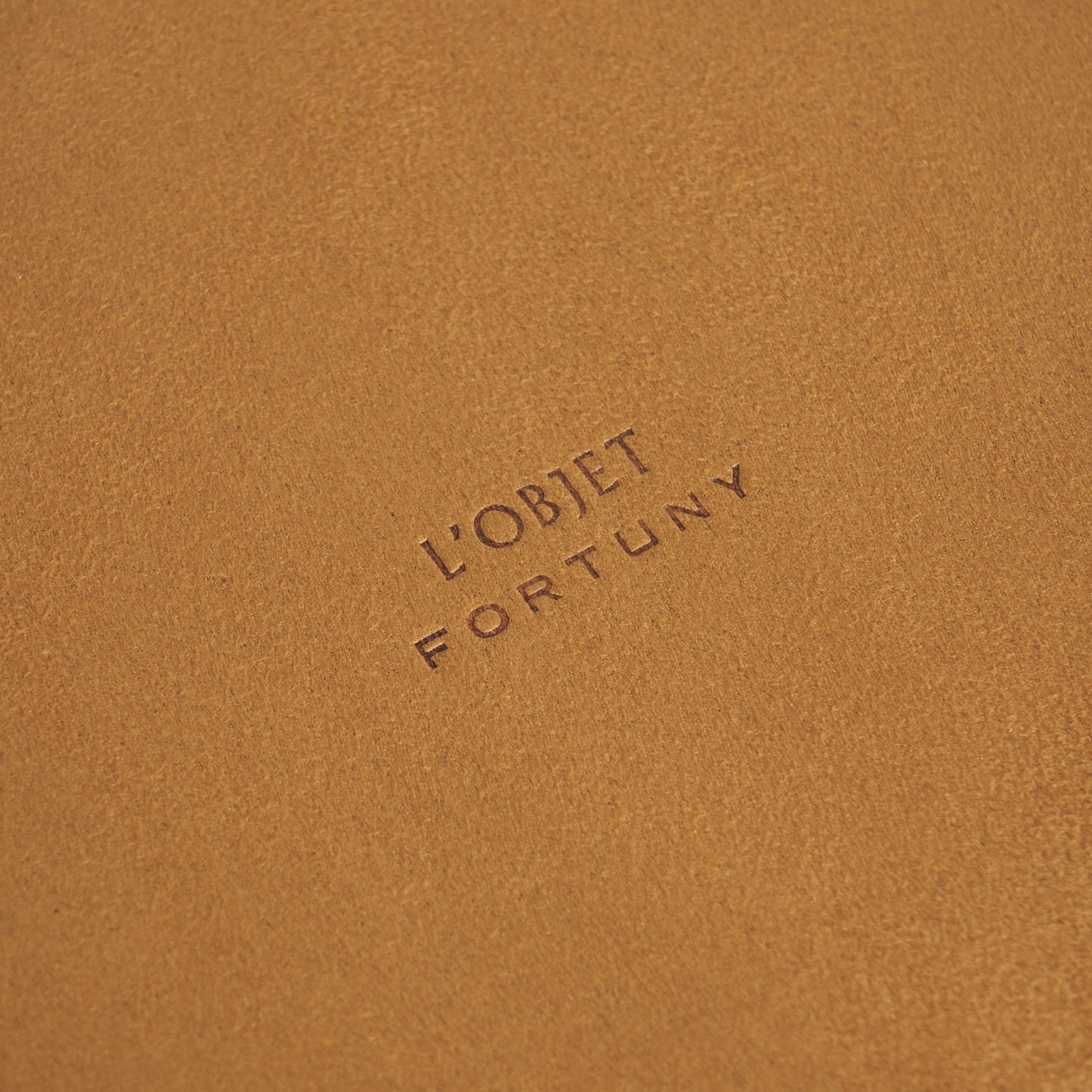 Fortuny Box - Camo Isole Tiger — close-up of embossed leather detail
