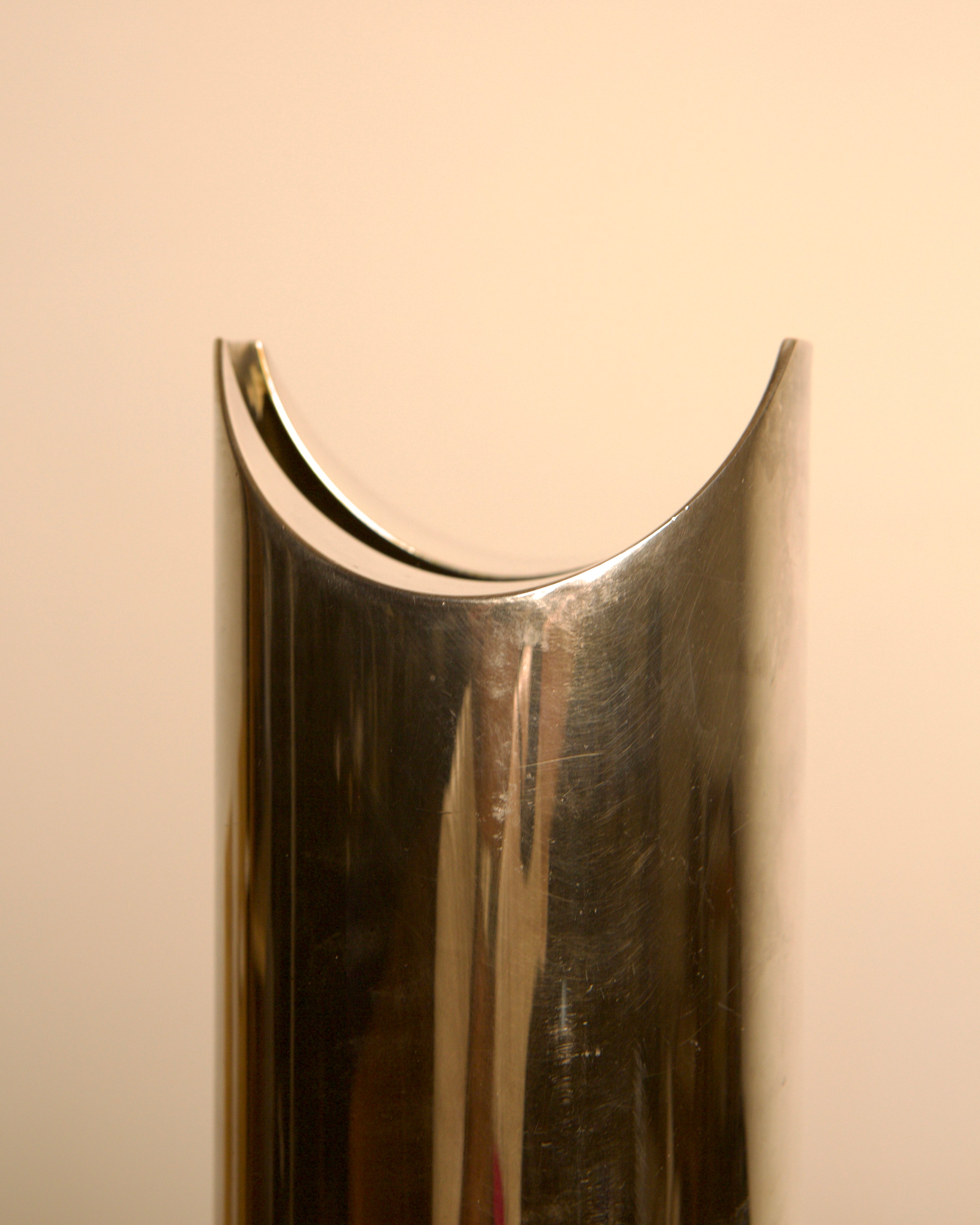 "Ohun Ohara" silver-plated vase by Lino Sabattini, Italy, 1980s — close-up