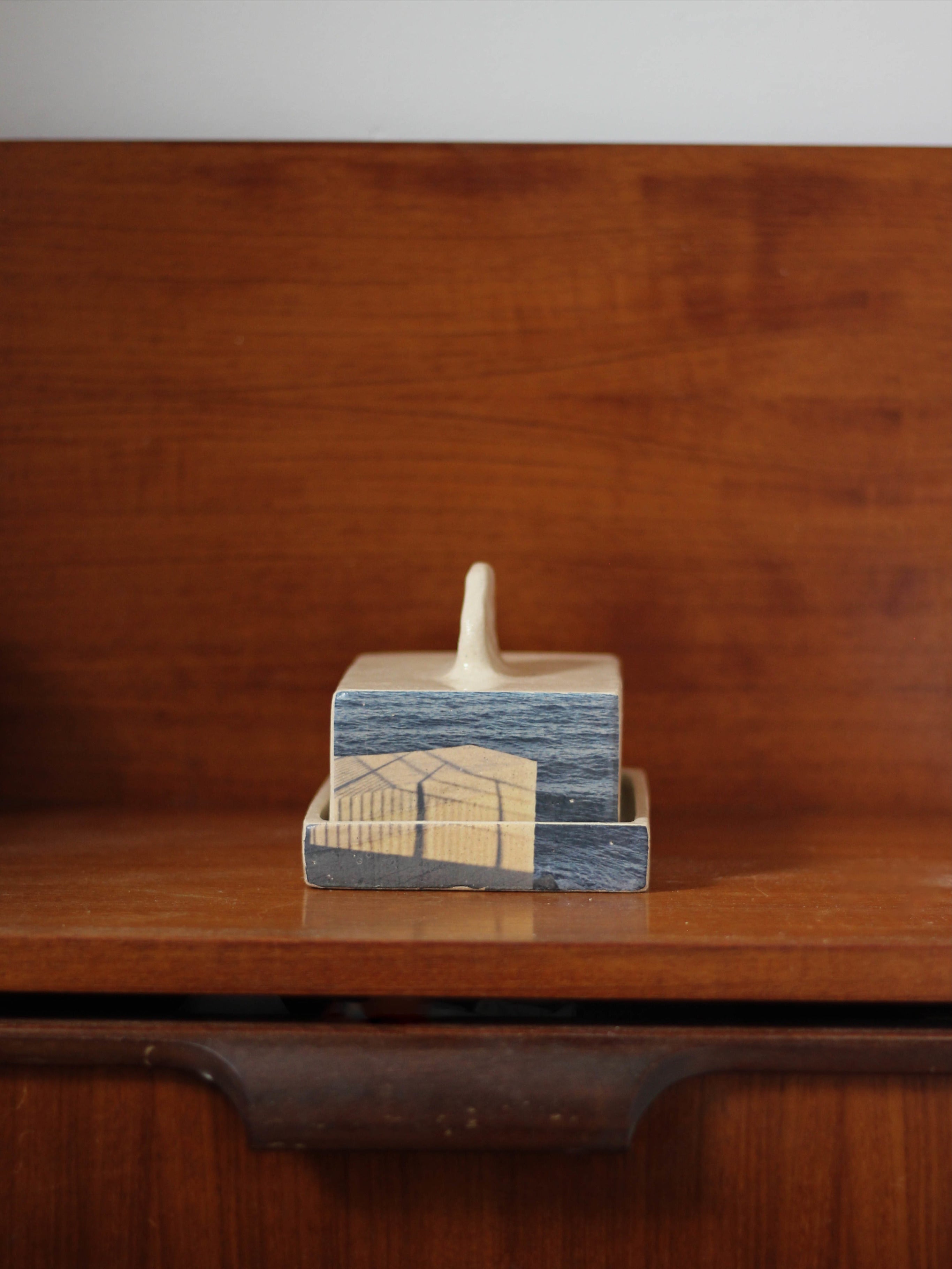 Butter Dish in Stoneware with Marseille Print