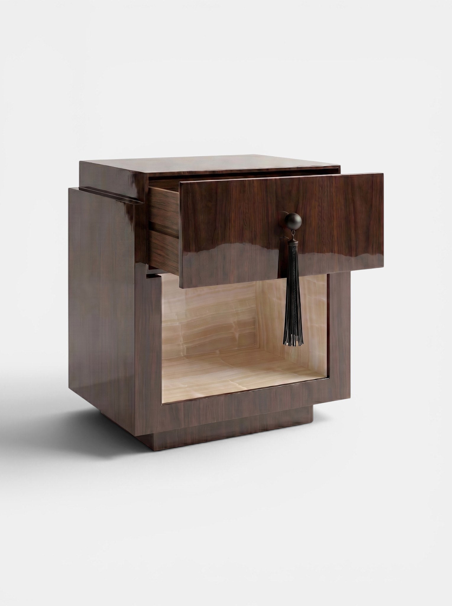 Leo Glossy Wood And Vanilla Onyx — detail view