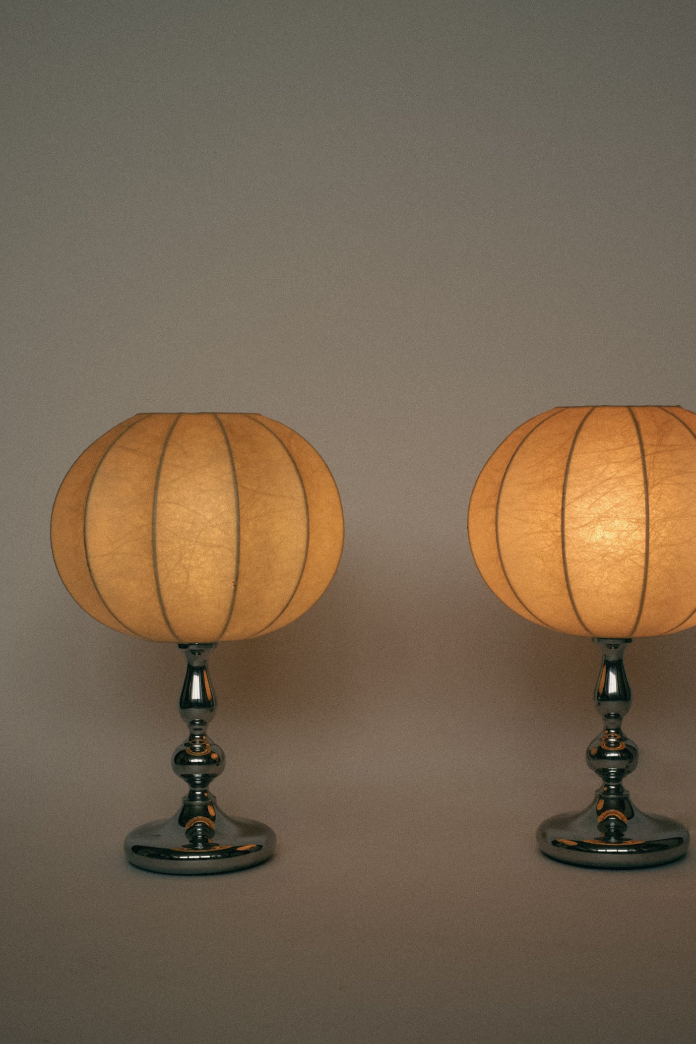 Rare Vintage Mid-Century Modern Cocoon Table Lamps — detail view