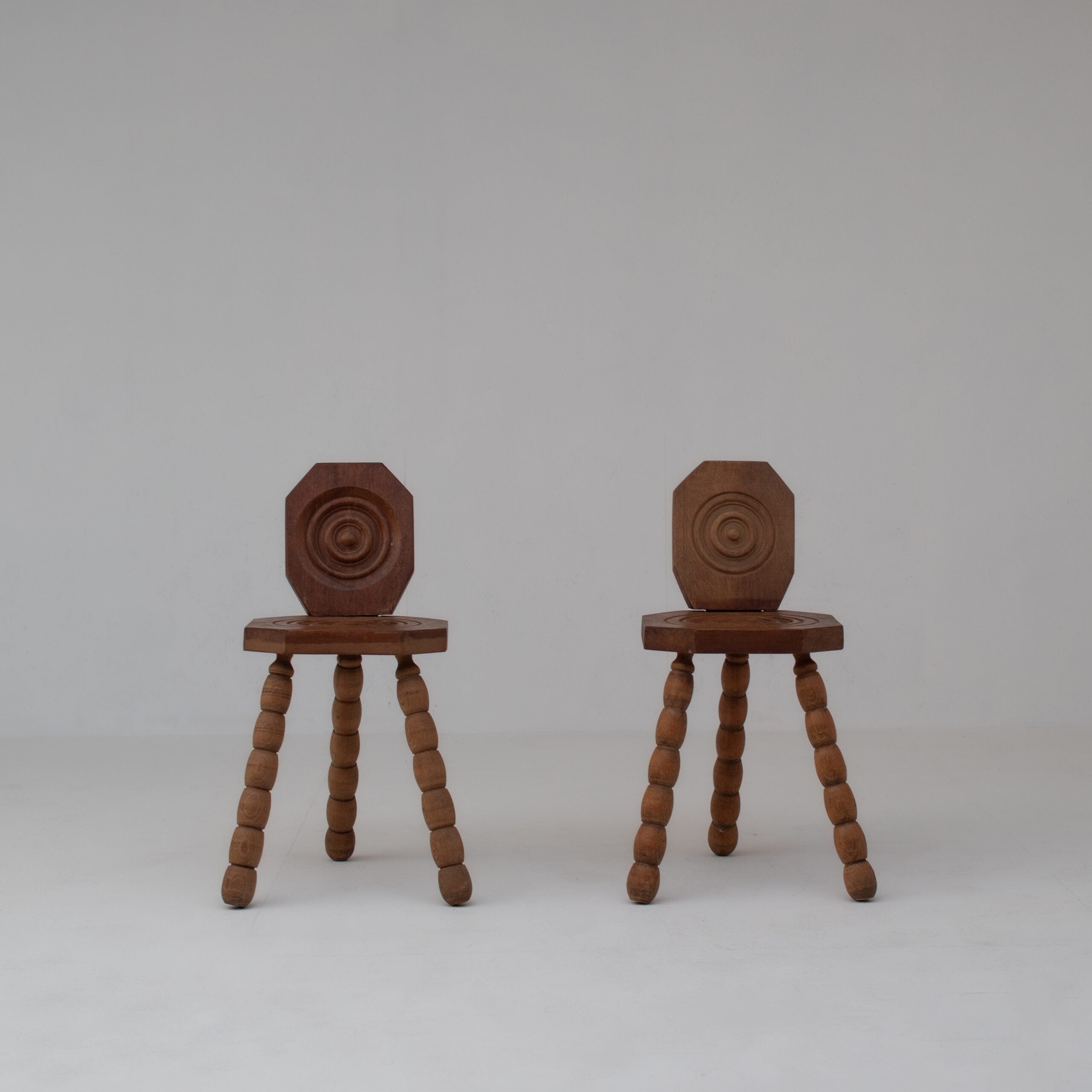 Pair of Sculptural Bobbin Stools with Backrests — detail view