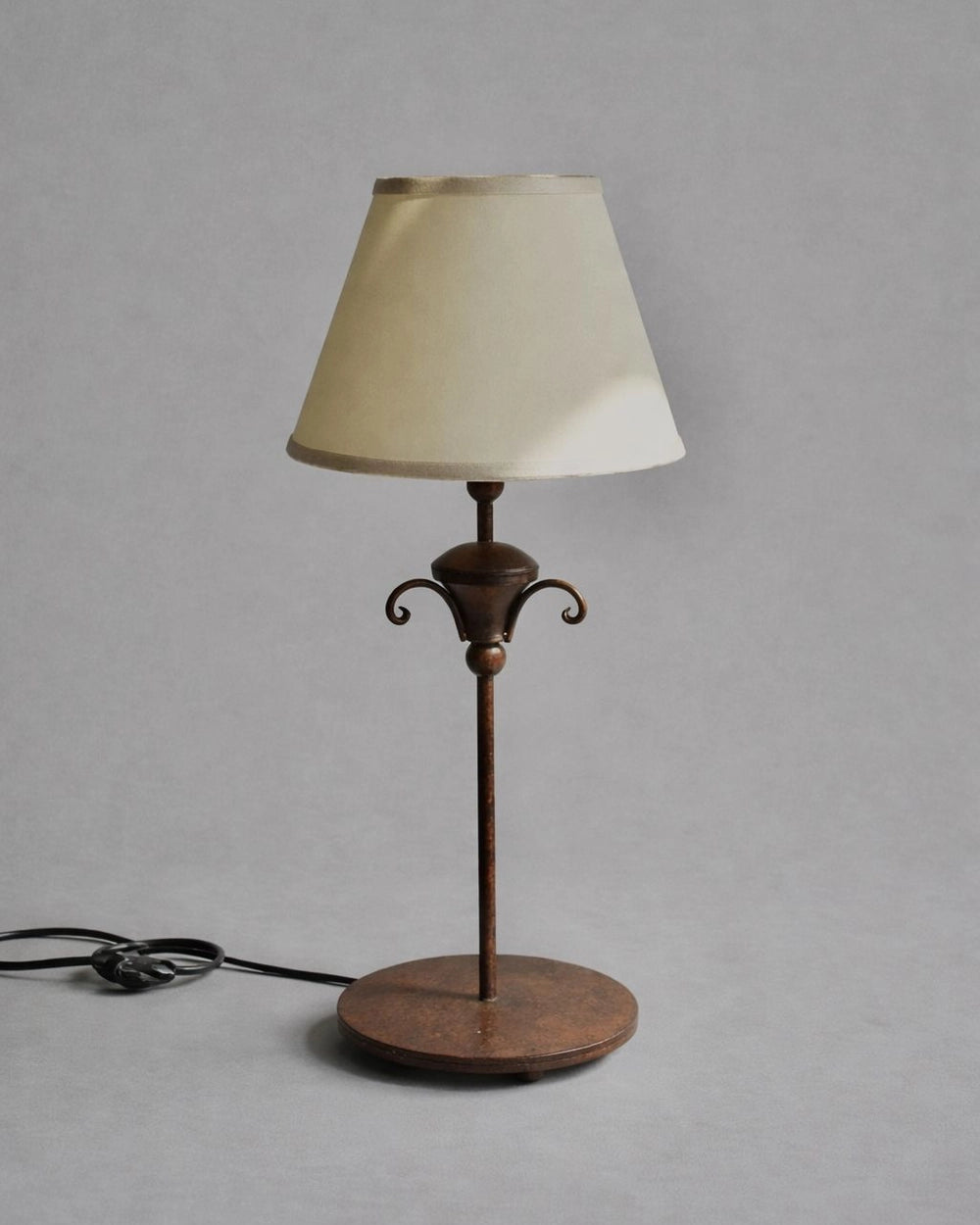 ARTE-LUCE Italian Artisan Table Lamp — lifestyle setting