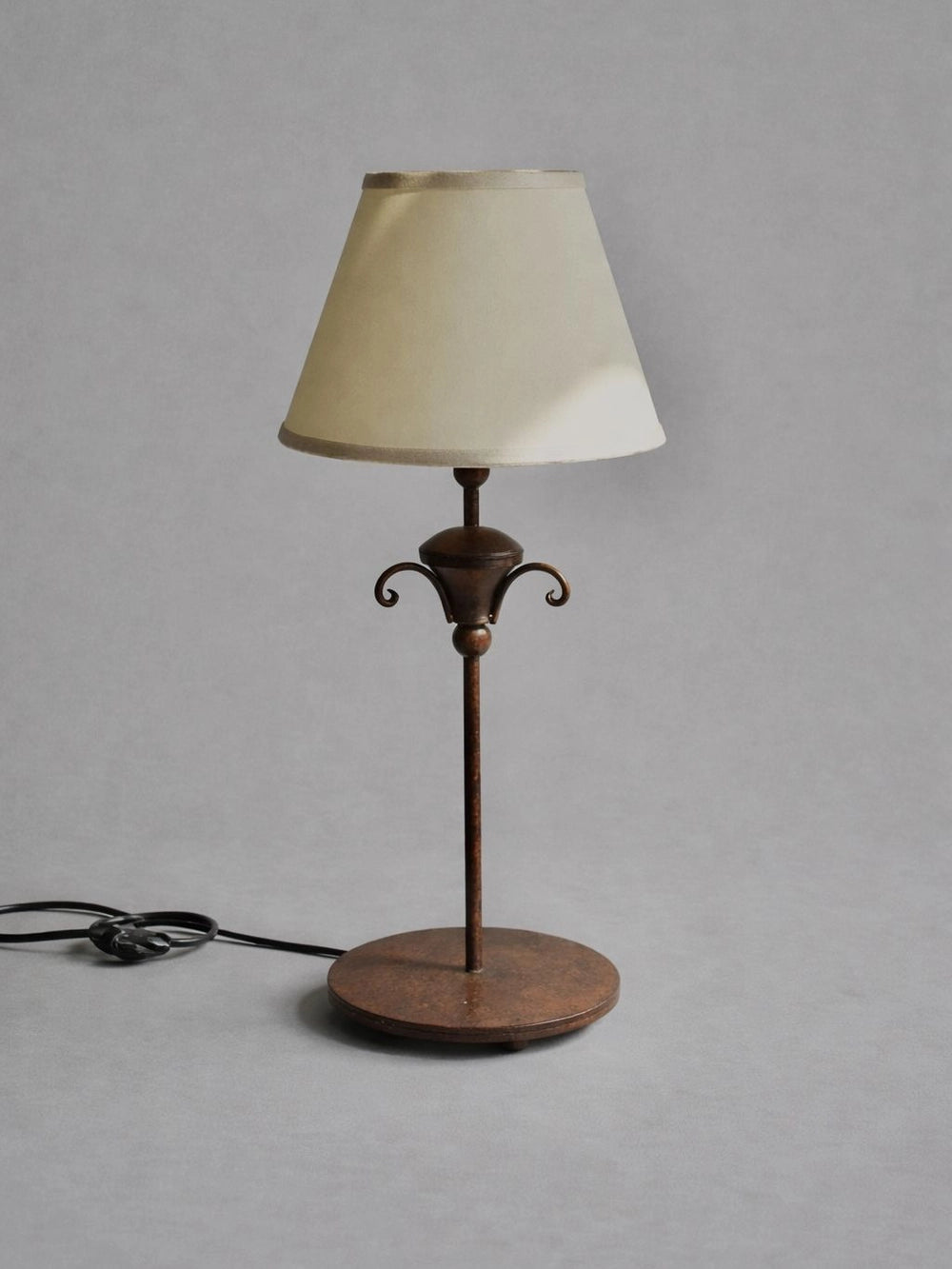 ARTE-LUCE Italian Artisan Table Lamp — lifestyle setting