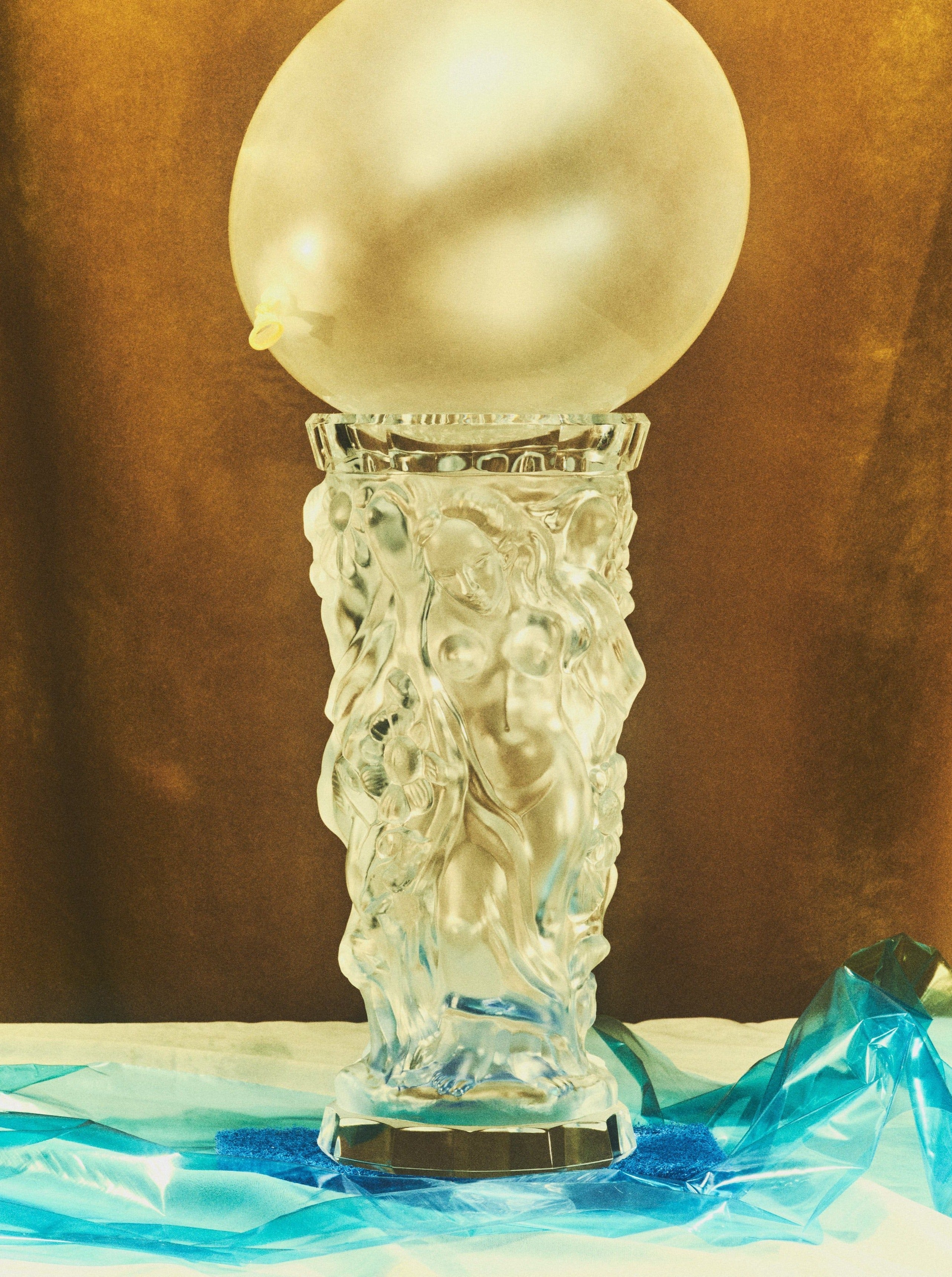 Michael Vase Large — close-up
