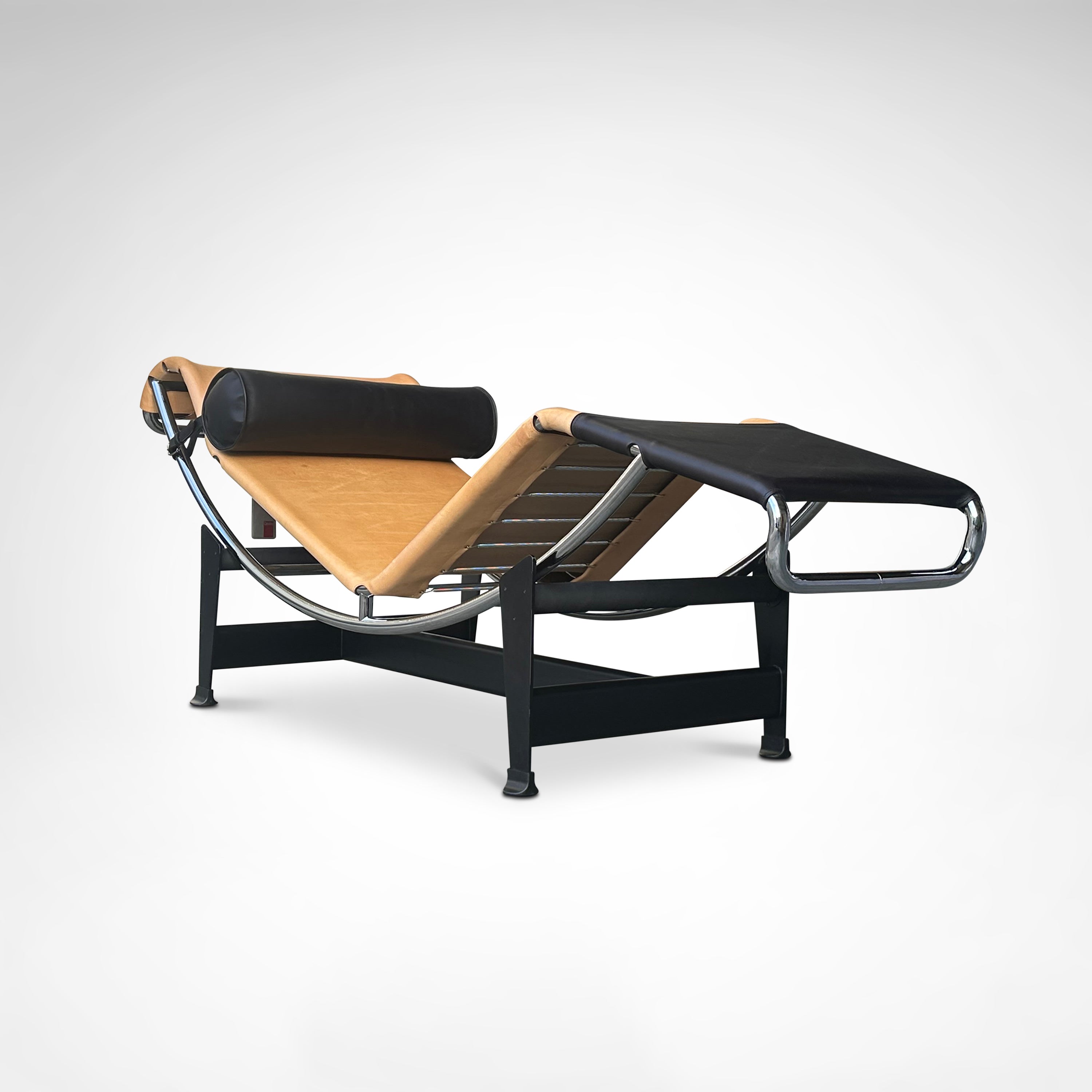  LC4 edition Louis Vuitton by Le Corbusier et al. for Cassina 2013 — close-up