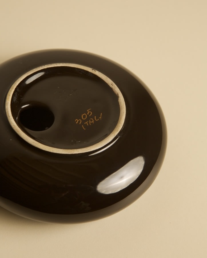 Italian Dark Brown Ceramic Vide-poches by Sicart, 1960s — close-up view of glossy ceramic surface