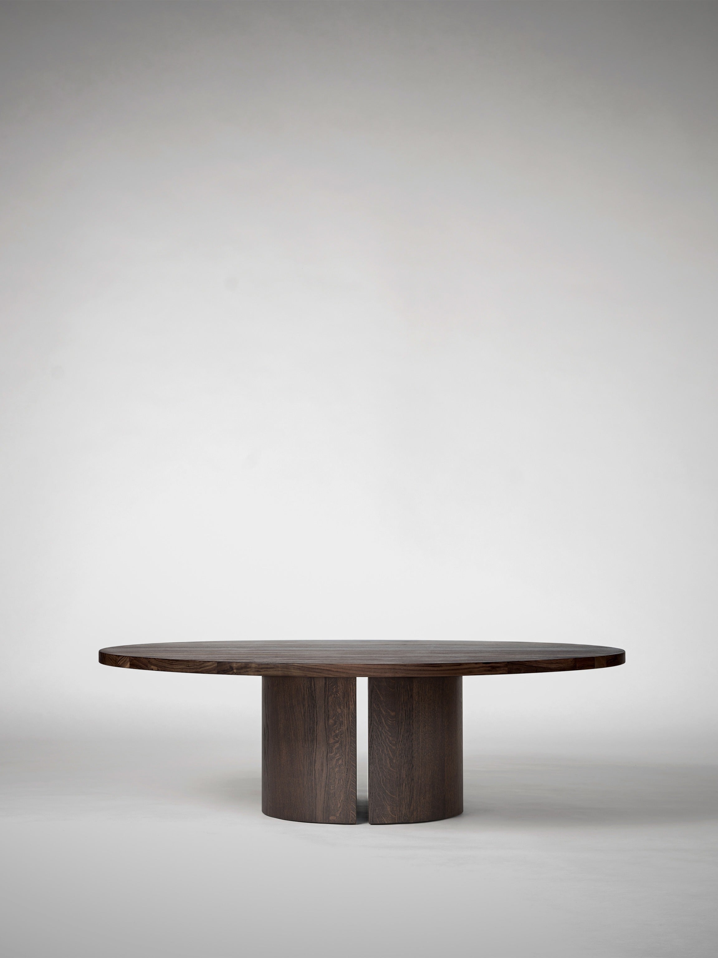 Aperta Coffee Table - Round — close-up