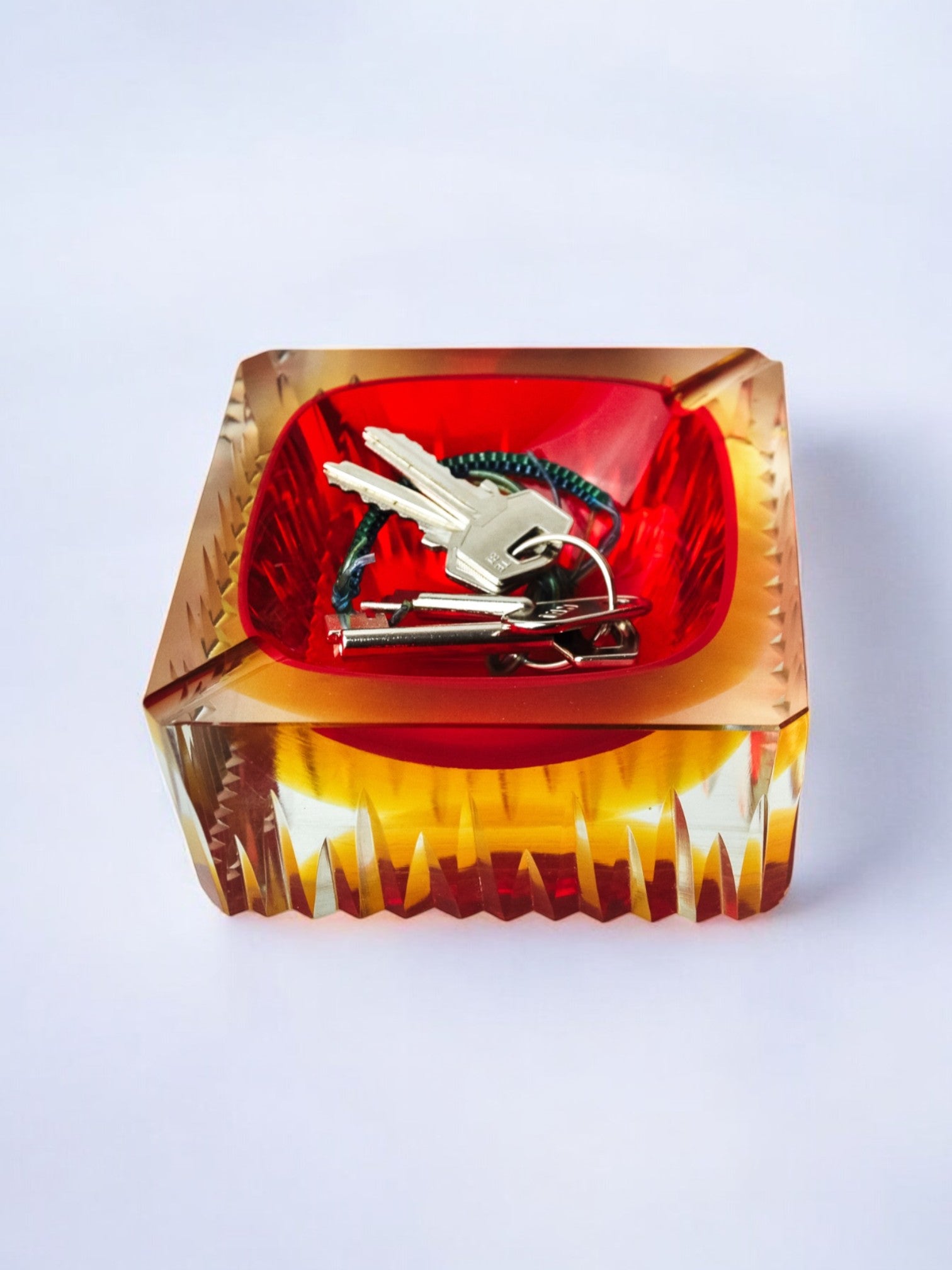 Red and yellow cubic Sommerso ashtray by Seguso, Murano, Italy, 1970 — top view with keys inside