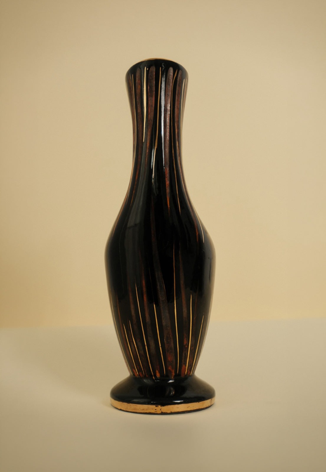 Vintage H. Bequet Quaregnon Hand-Painted Ceramic Vase — detail view