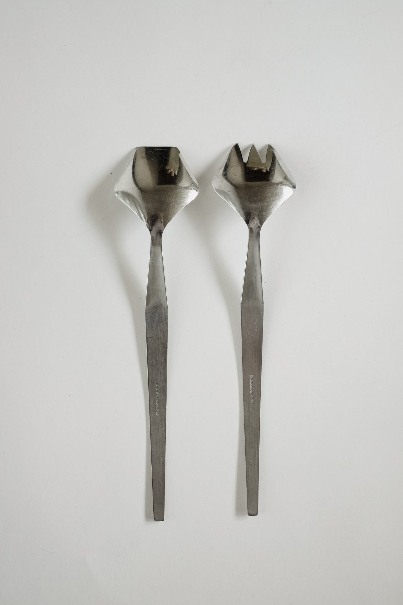 Geometric Modern Salad Servers — lifestyle setting