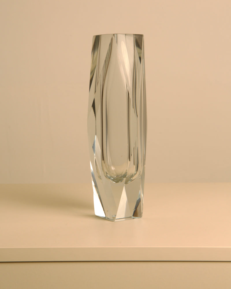 Clear crystal Diamond vase by Flavio Poli showing geometric faceted form