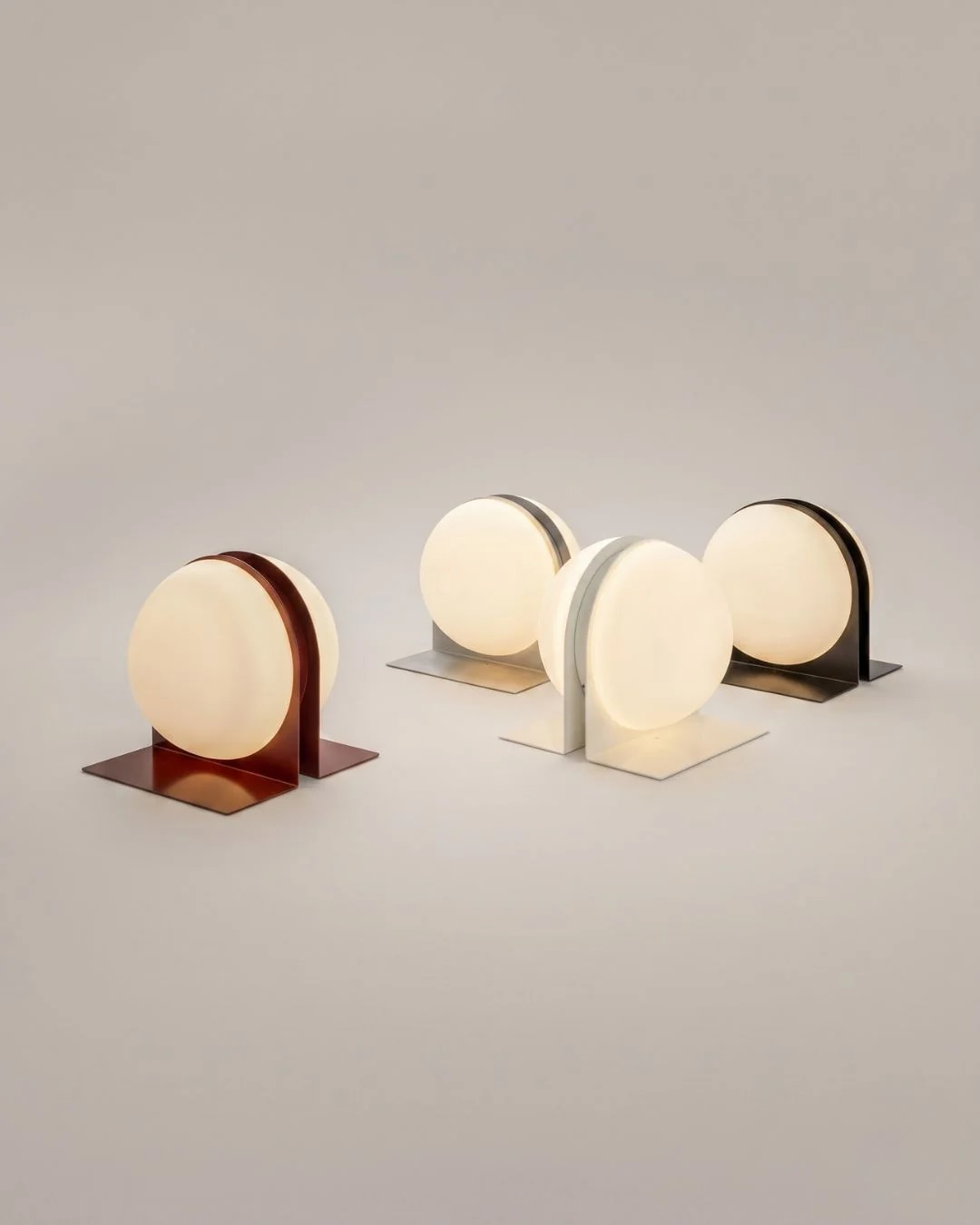 Jumelles Table & Wall Lamp by Ben Swildens — detail view