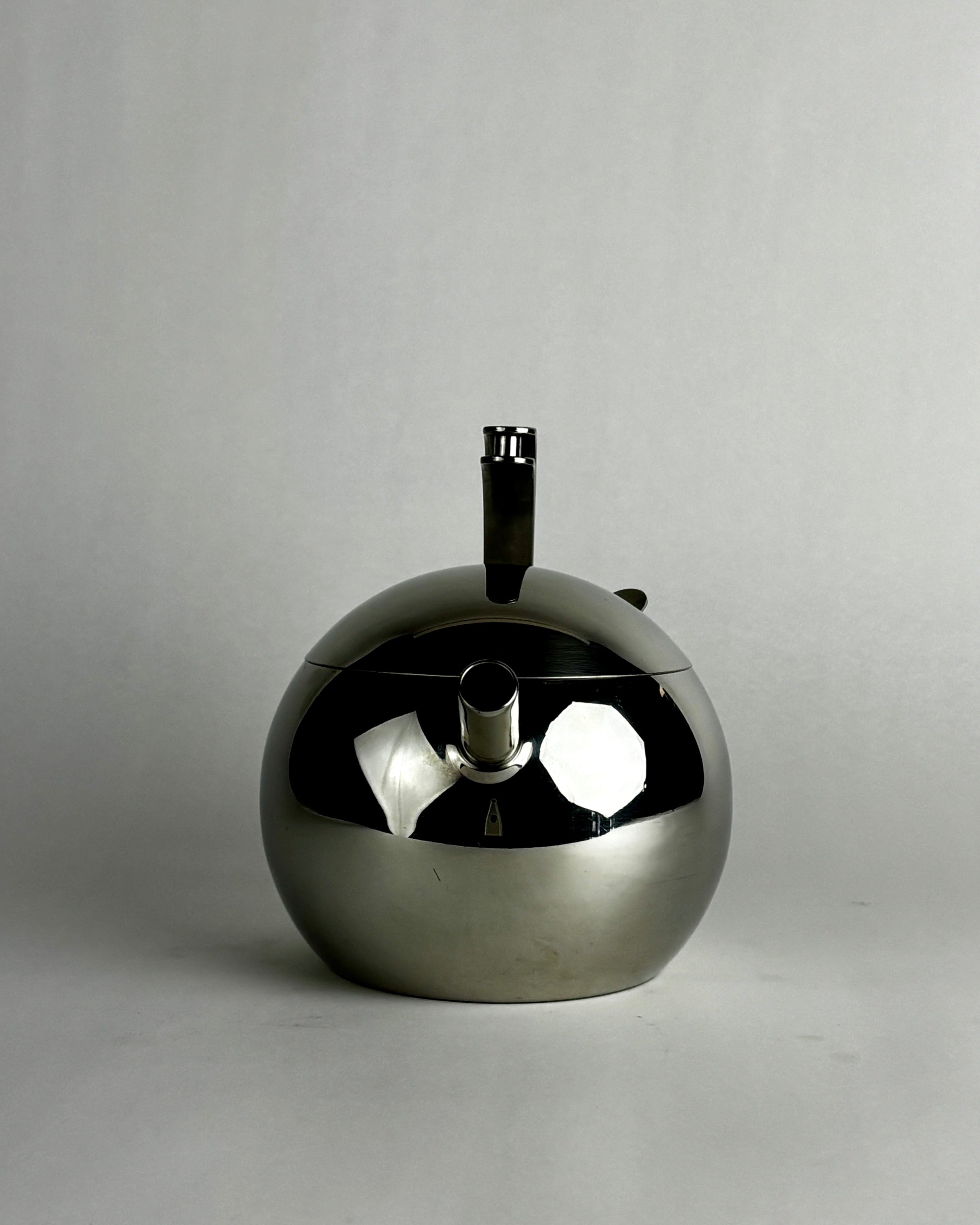 Vintage Stella Tea Pots in Steel and Stainless Steel